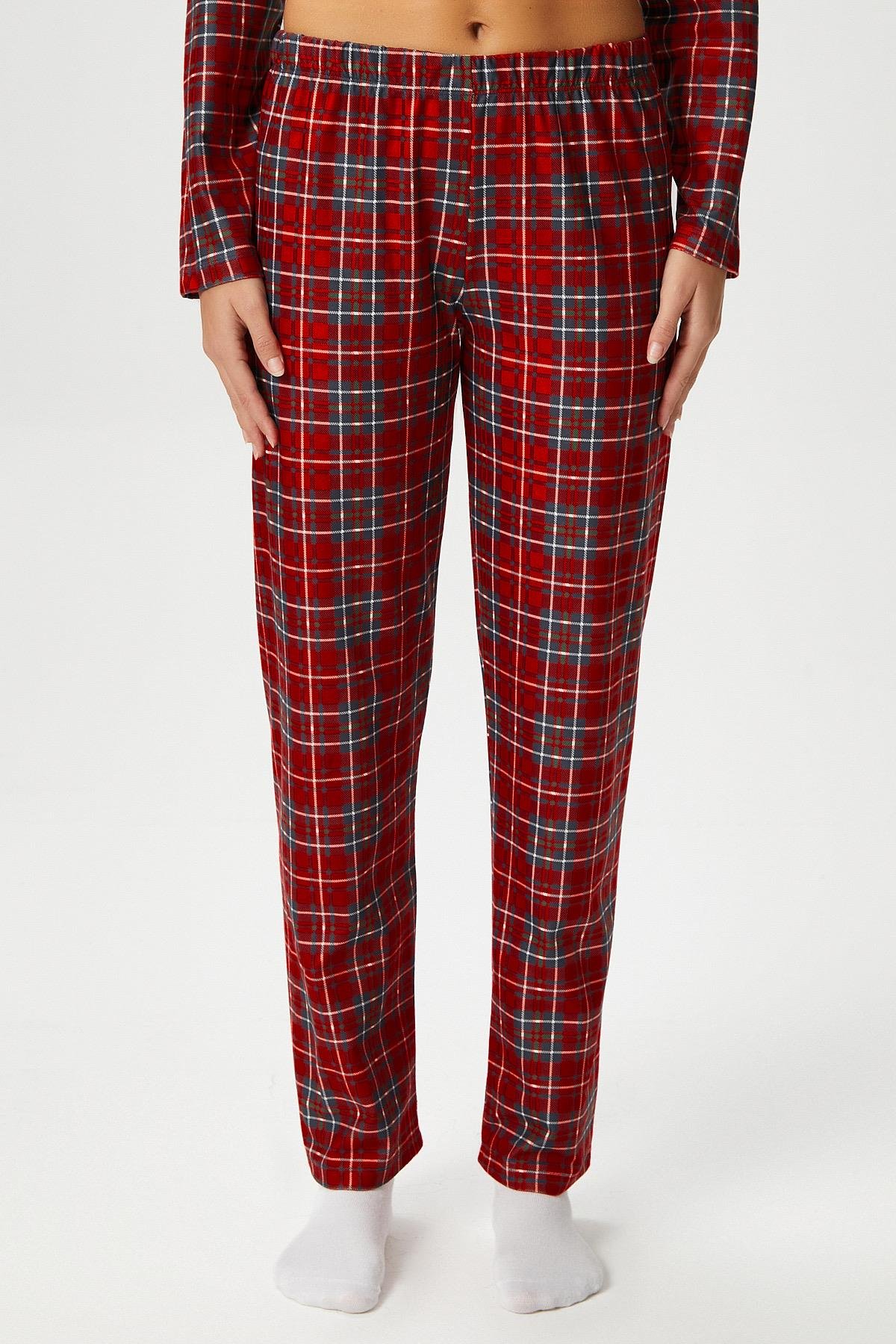 Kadın Nora Premium Kırmızı Ekose Süet Doku Düğmeli Yılbaşı Pijama Takımı
