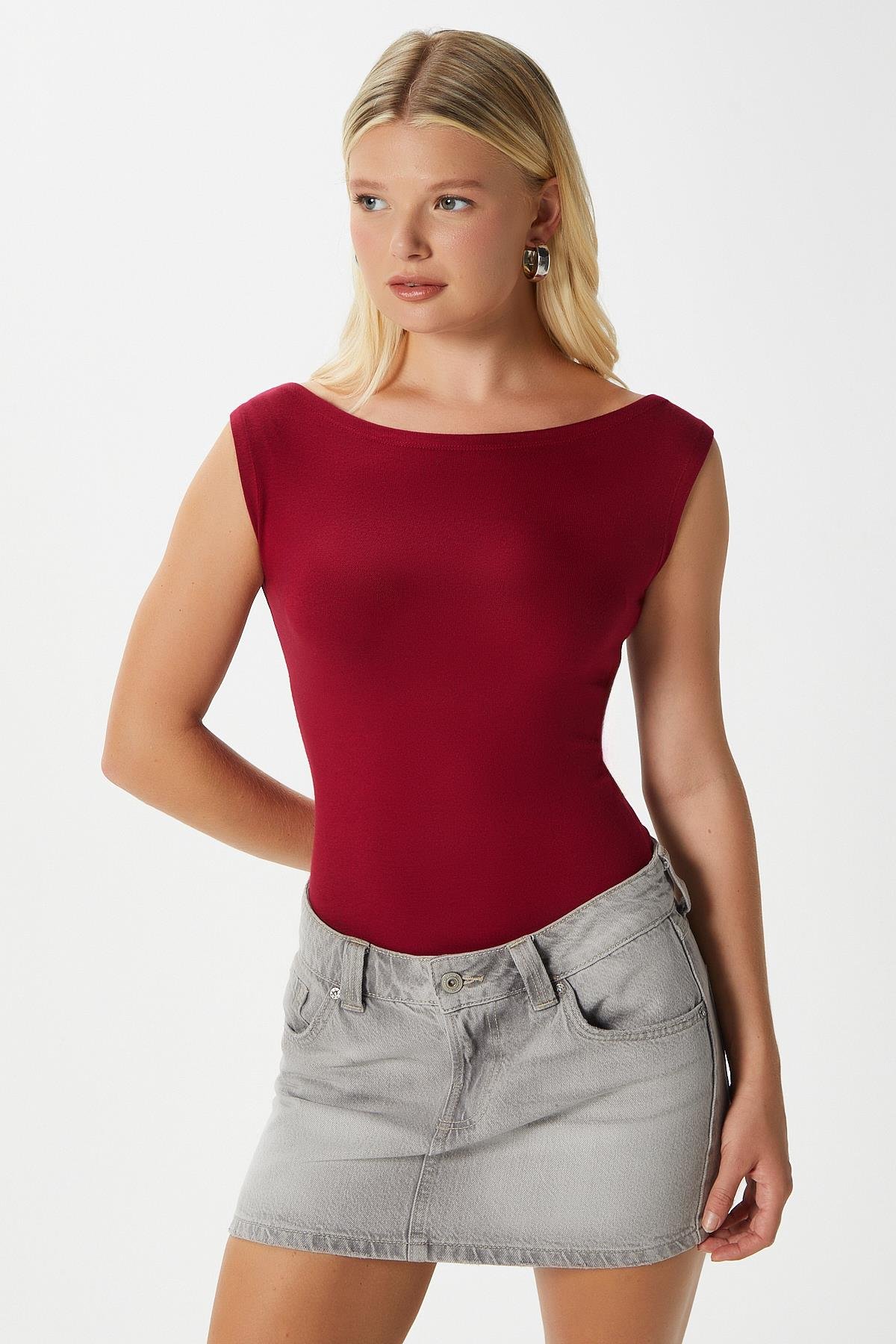 Kadın Nova Kayık Yaka Lux Touch Yumuşak Doku Kolsuz Bordo Bluz