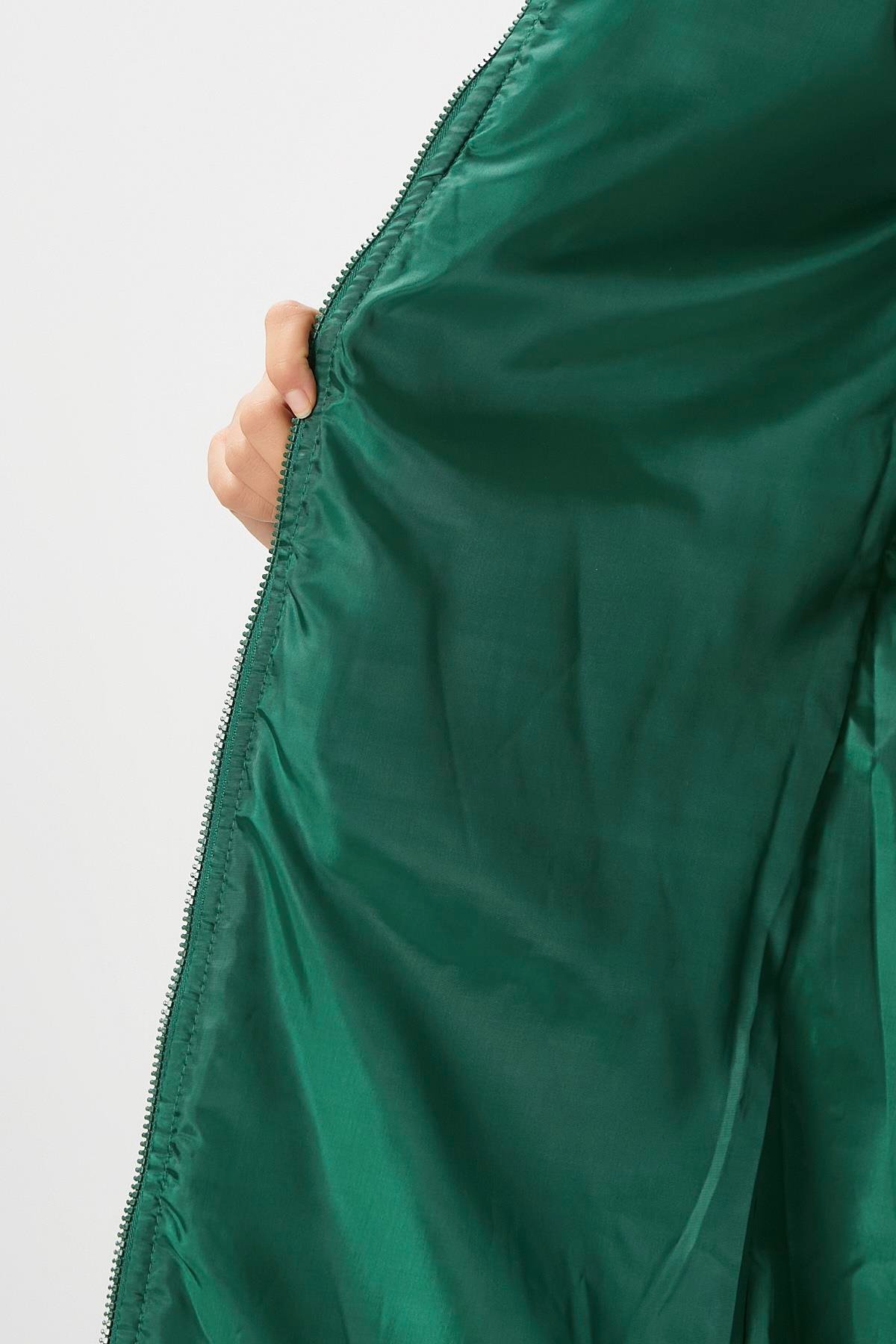 Kadın Sporty Kapüşonlu Kapitone Yeşil Kaban