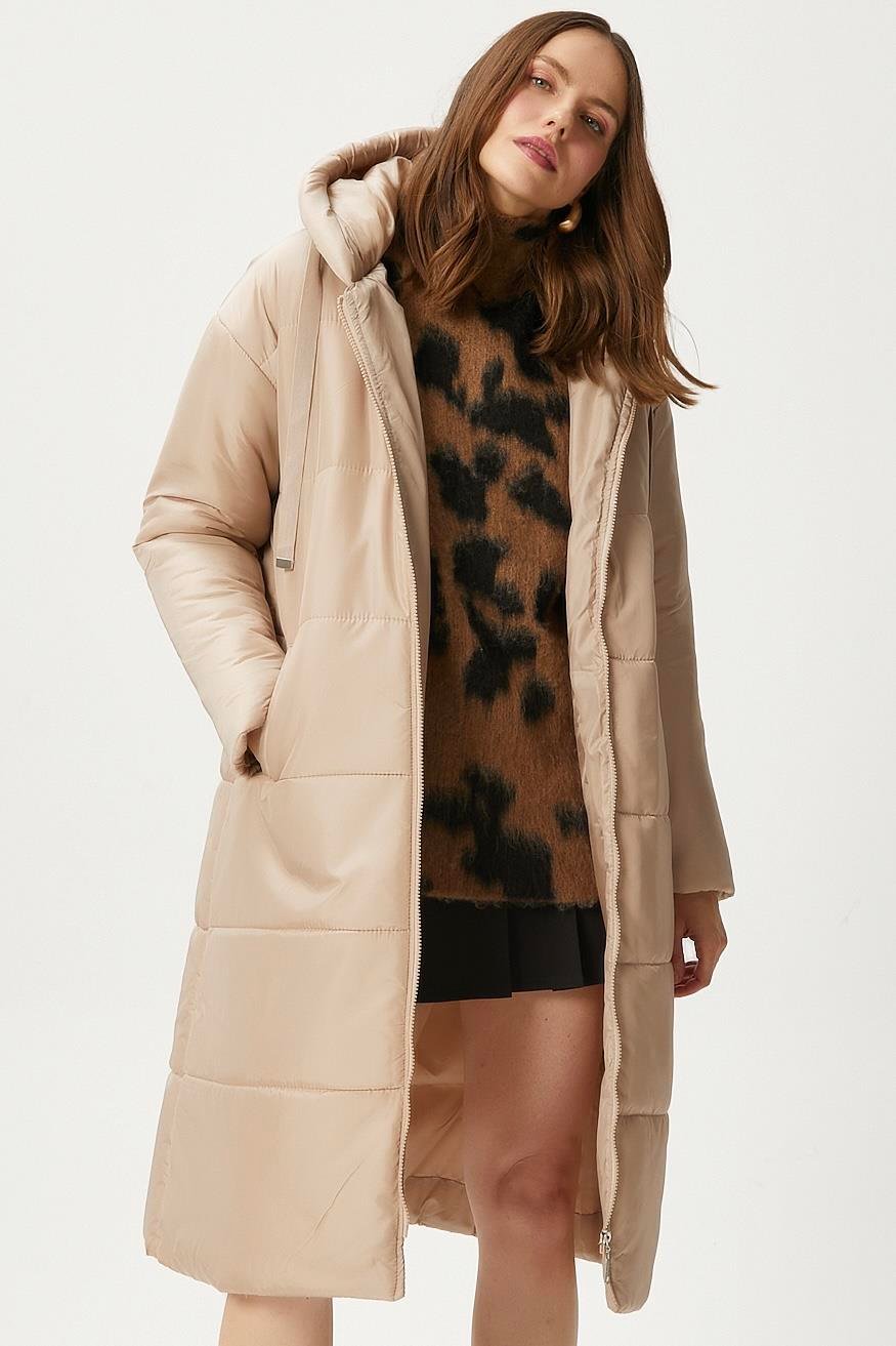 Kadın Warm Bej Kapüşonlu Uzun Şişme Kaban
