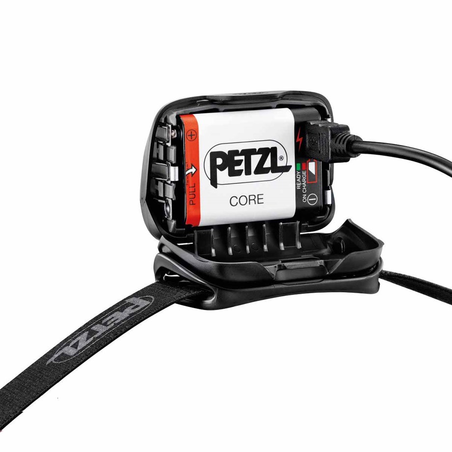 PETZL TACTIKKA® CORE Kafa Feneri
