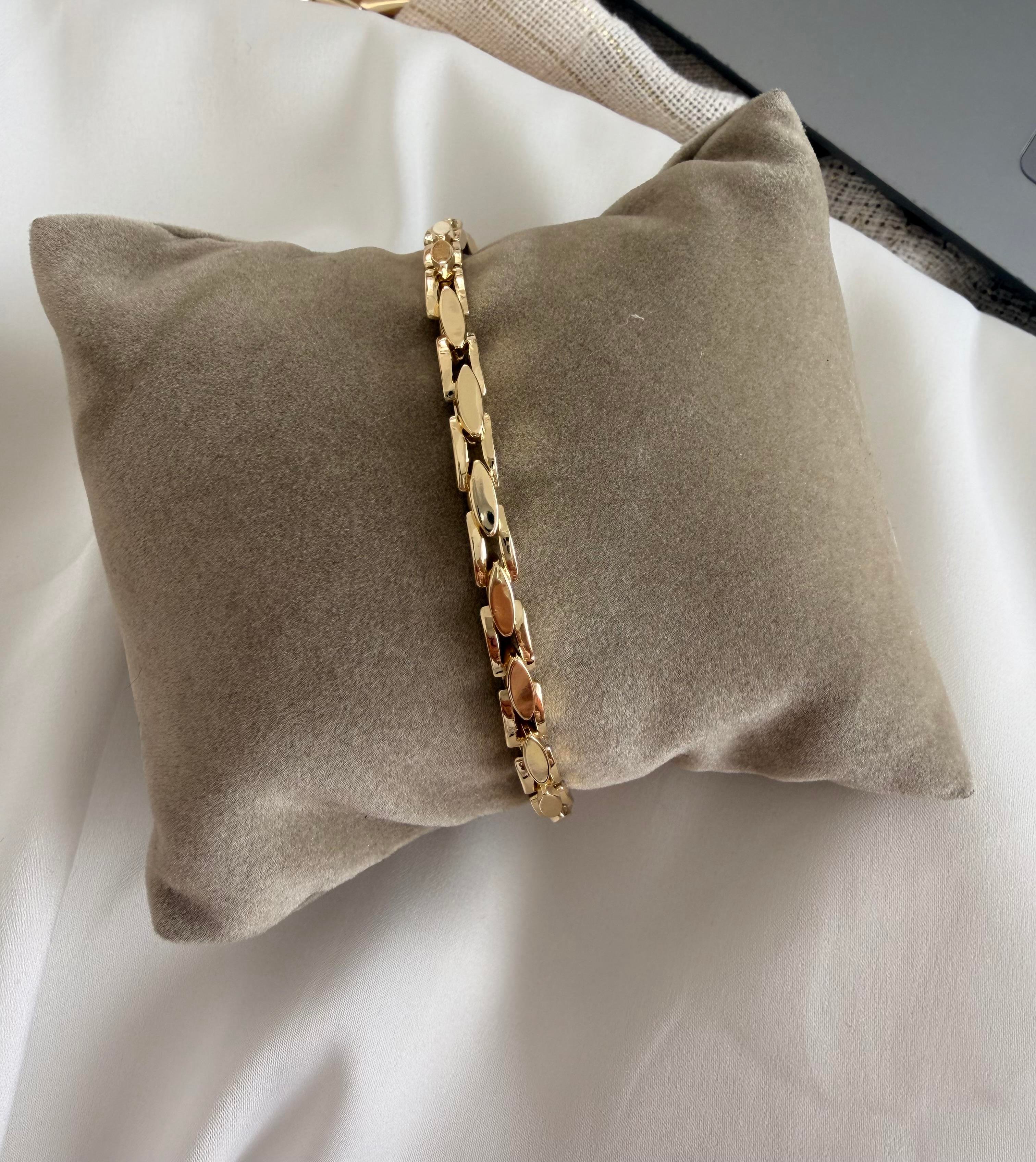 Bileklik  gold renk 