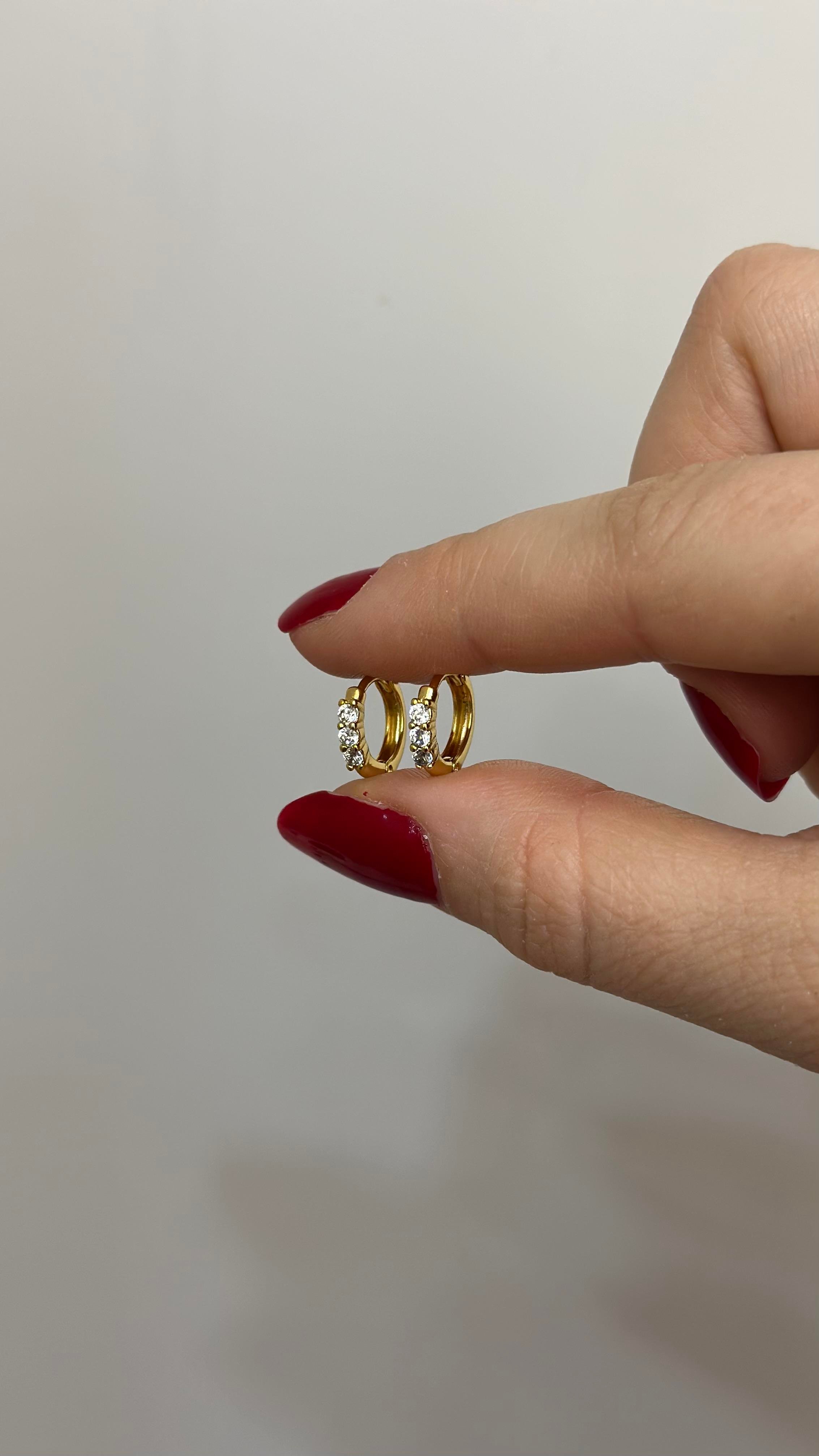 Küpe gold halka taşlı