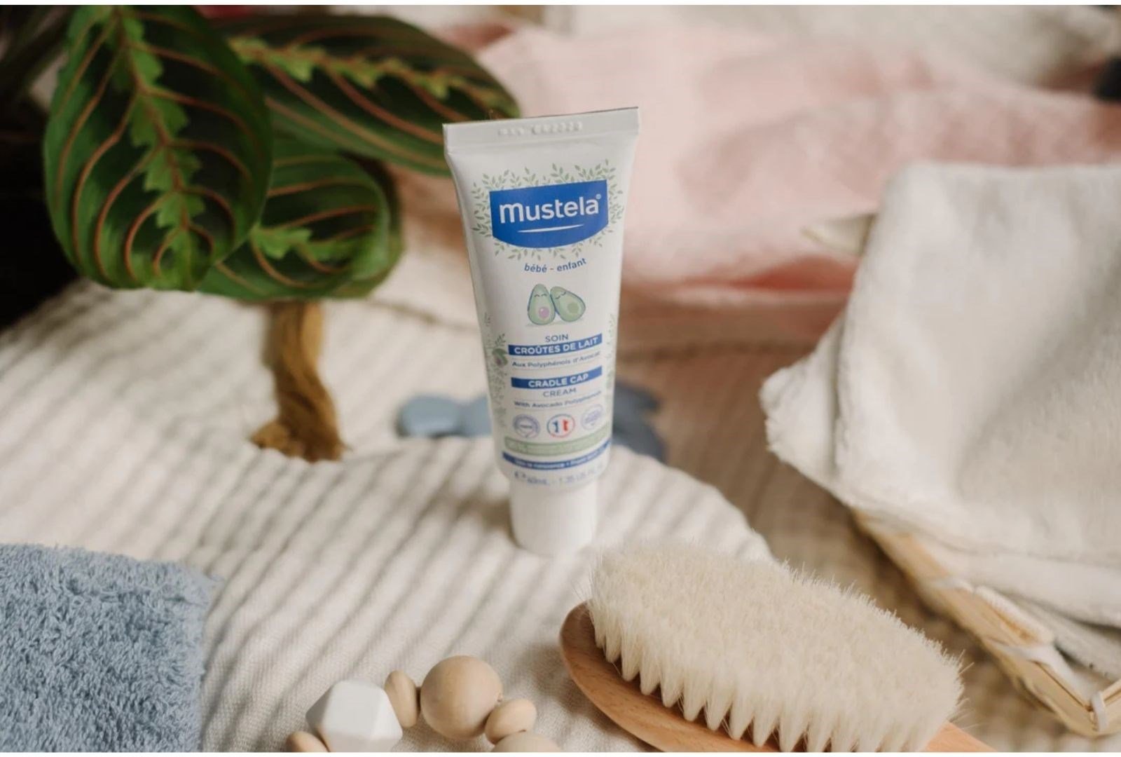 Mustela Saç Pullanmalarına Karşı Bebek Bakım Seti ( Cradle Cap 40ml + Foam 150ml)