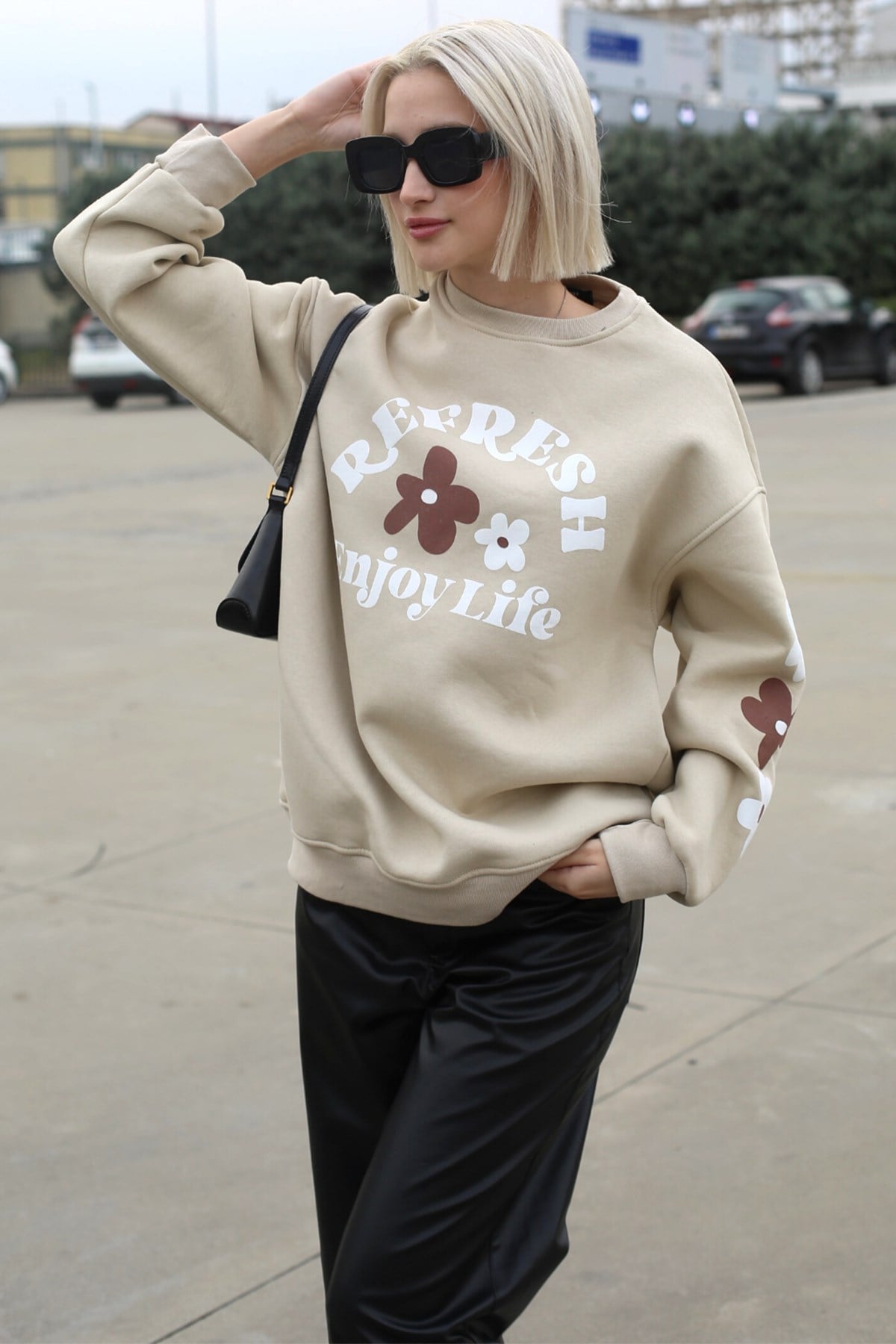 Bej Bisiklet Yaka Baskılı Sweatshirt MG1572