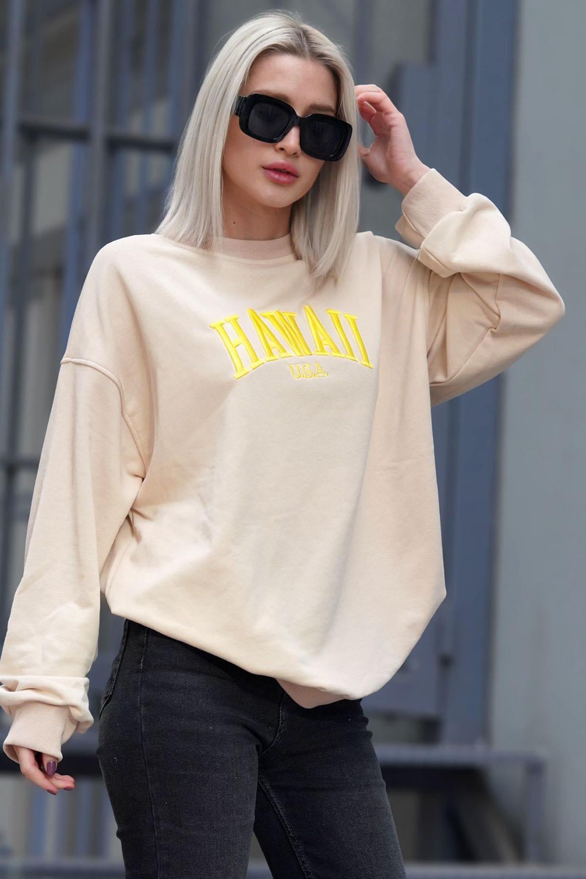 Bej Bisiklet Yaka Baskılı Sweatshirt MG1922