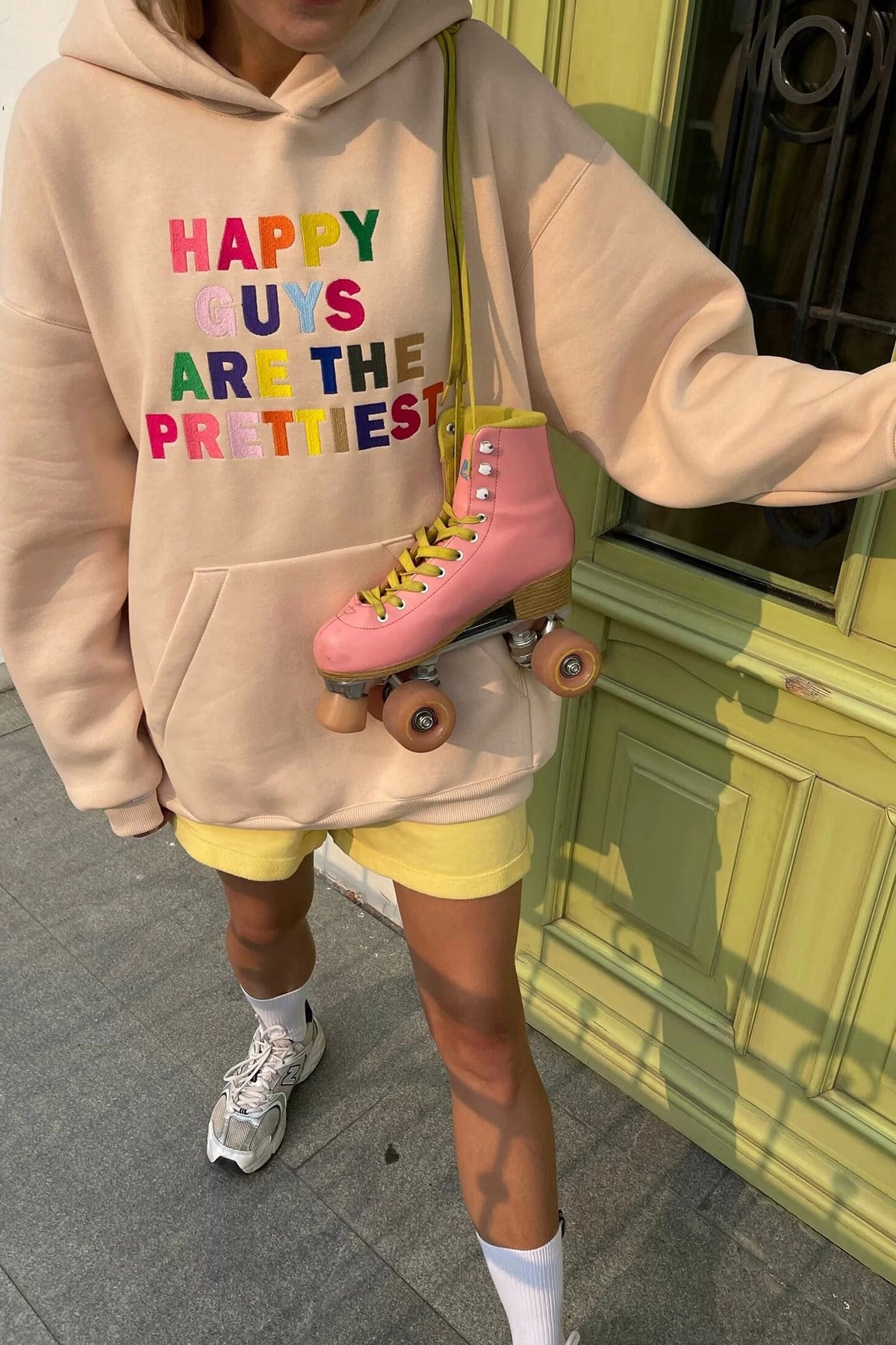 Bej Renkli Nakışlı Bisiklet Yaka Sweatshirt MG1574