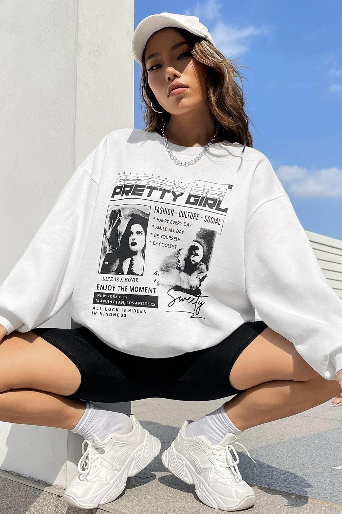 Beyaz Baskılı Oversize Kadın Sweatshirt  MG1923