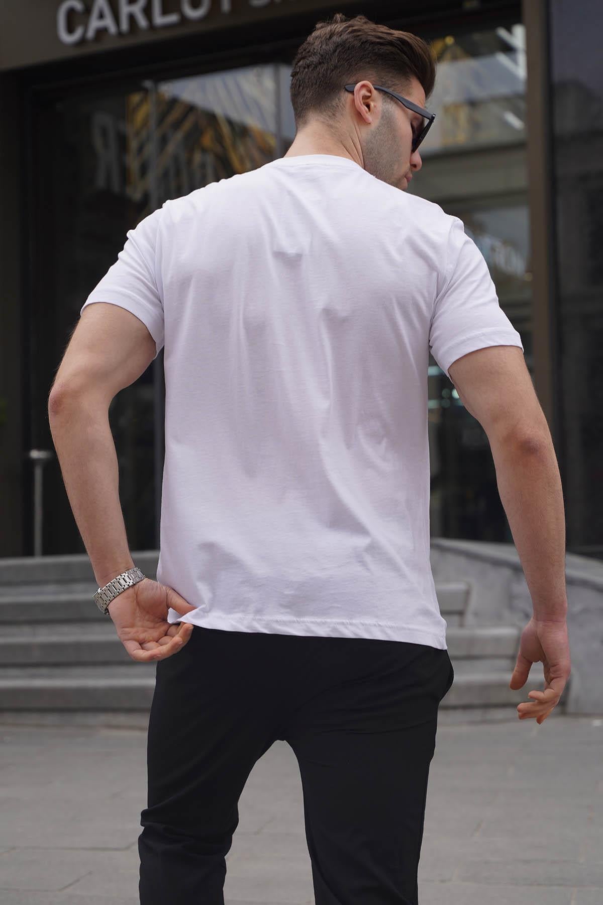 Beyaz Regular Fit Yama Cepli Erkek Tişört 6102