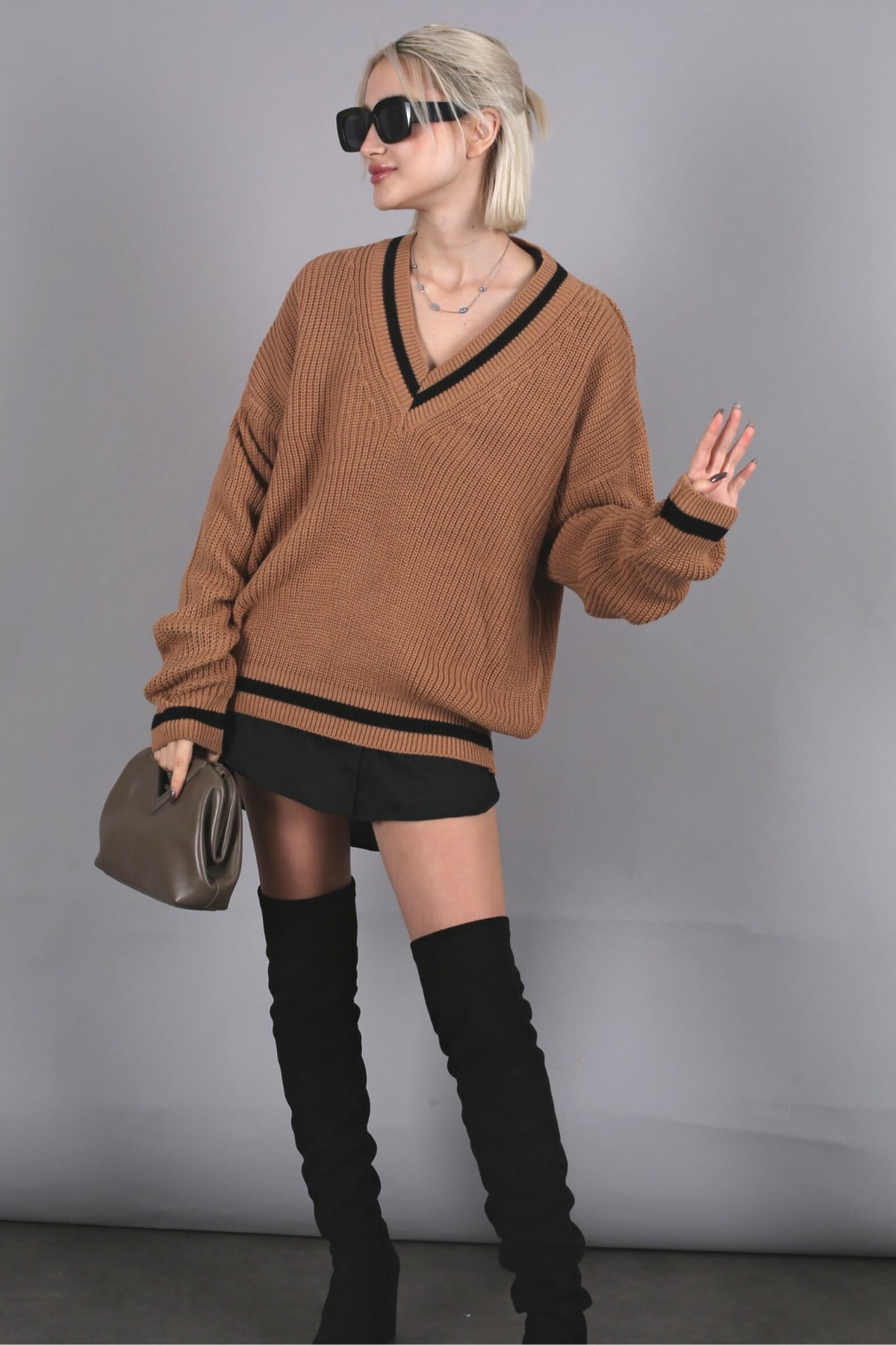 Camel V Yaka Triko Kazak MG1373