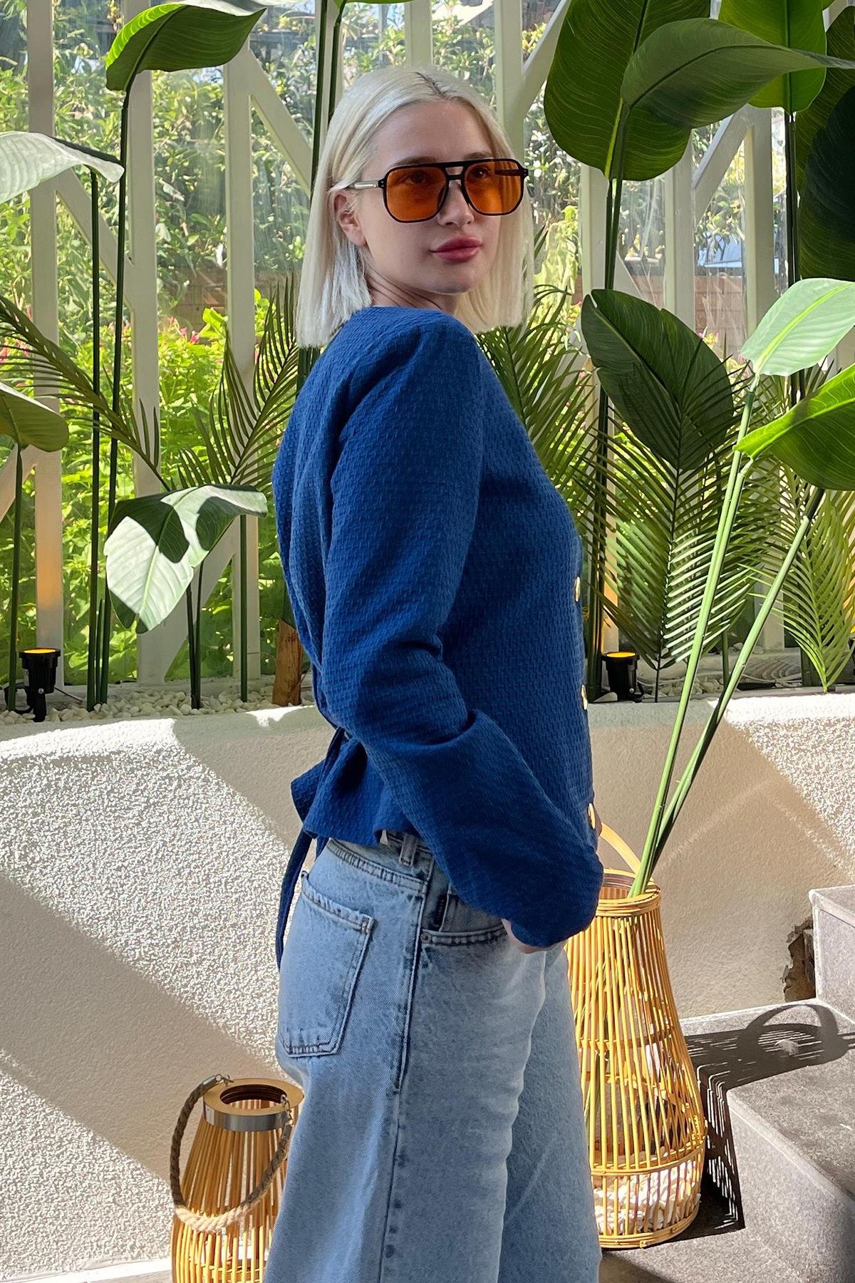 JACKETS