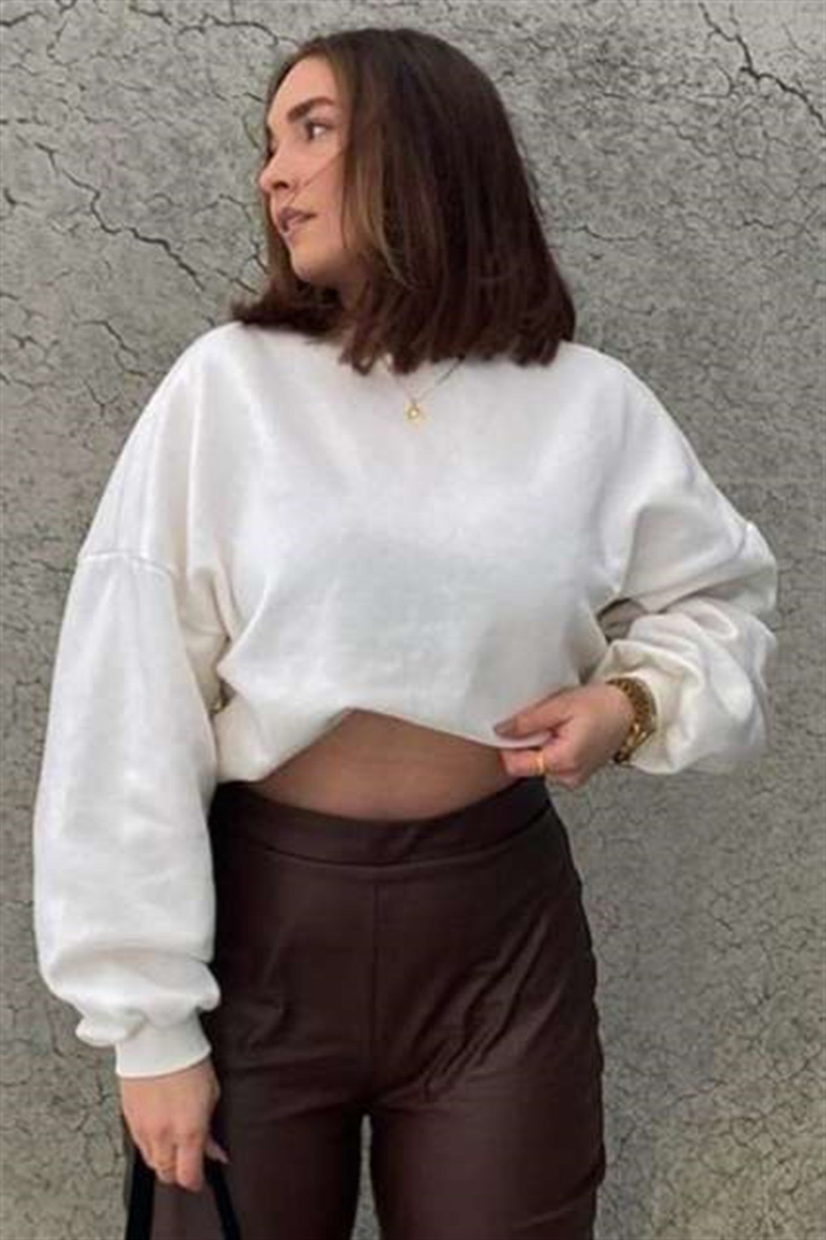Ekru Bisiklet Yaka Basic Sweatshirt MG1559