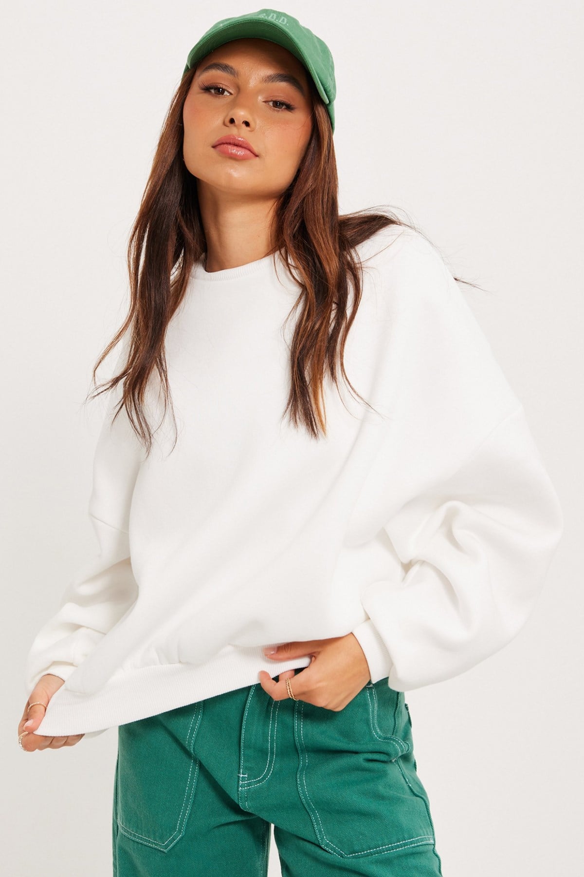 Ekru Bisiklet Yaka Basic Sweatshirt MG1559