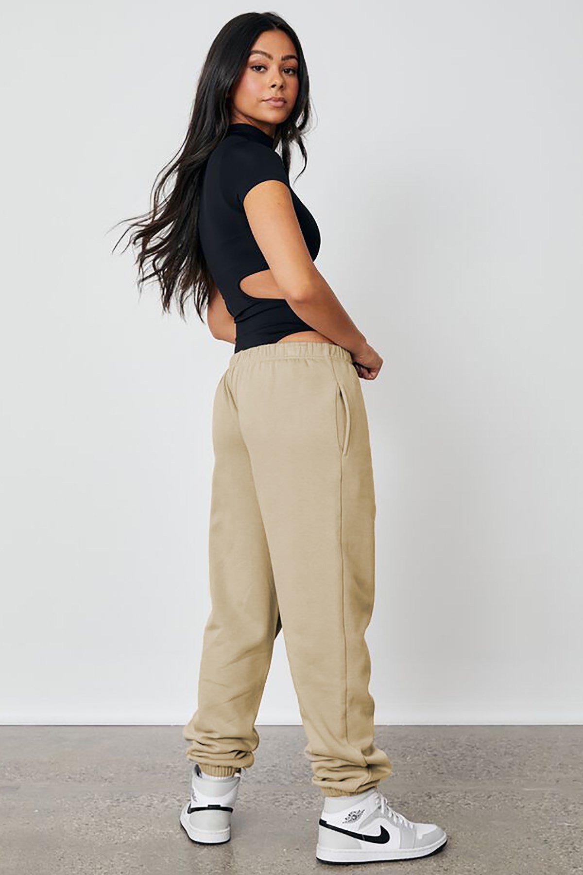 Women Beige Elastic Waist Oversize Sweatpants MG1235