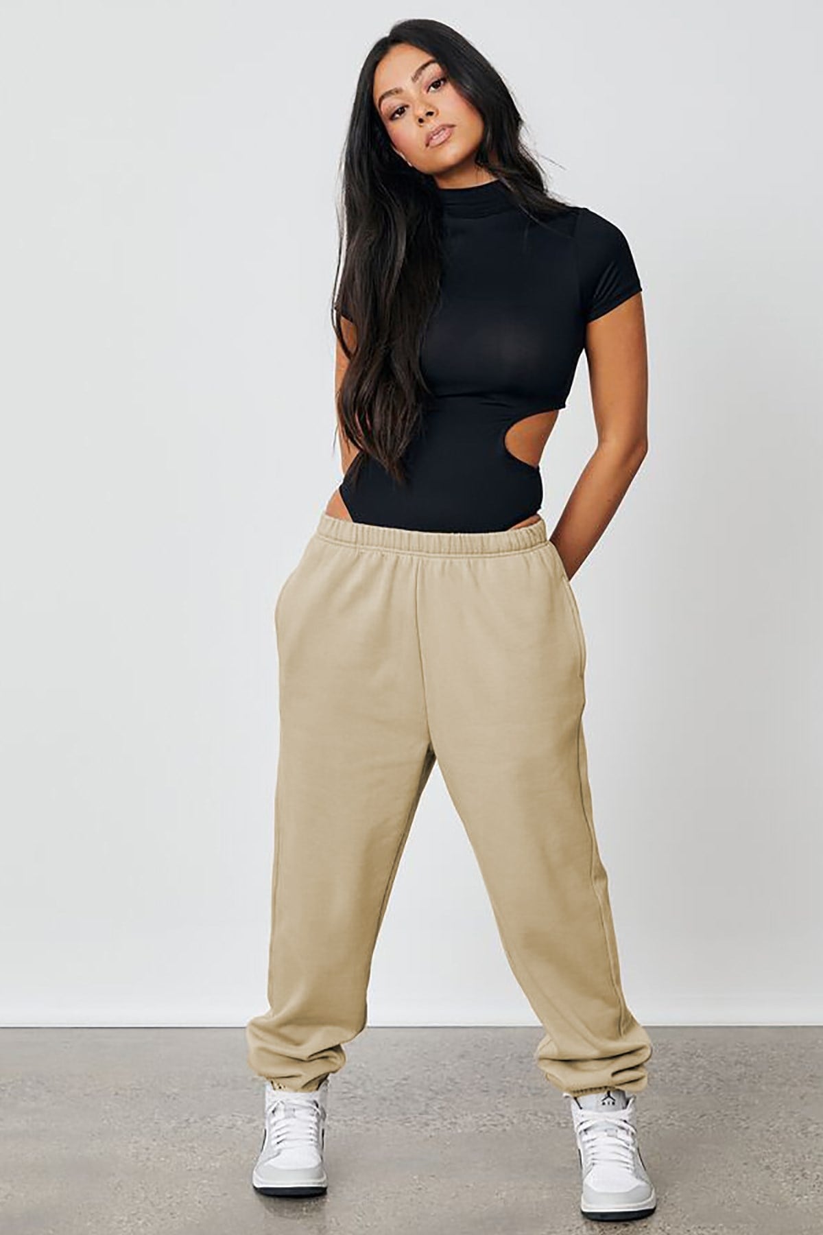 Women Beige Elastic Waist Oversize Sweatpants MG1235