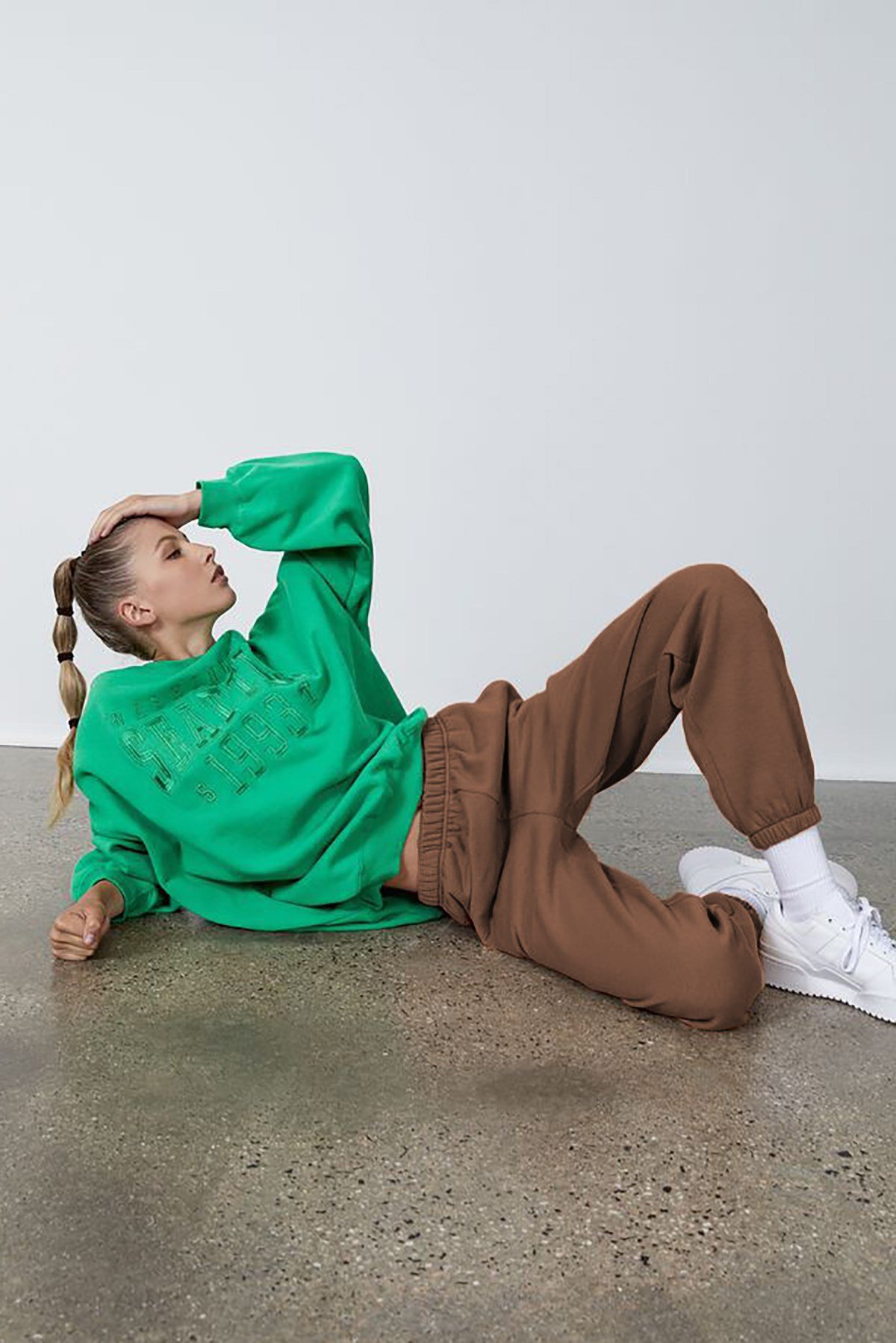 Women Camel Elastic Waist Oversize Sweatpants MG1235