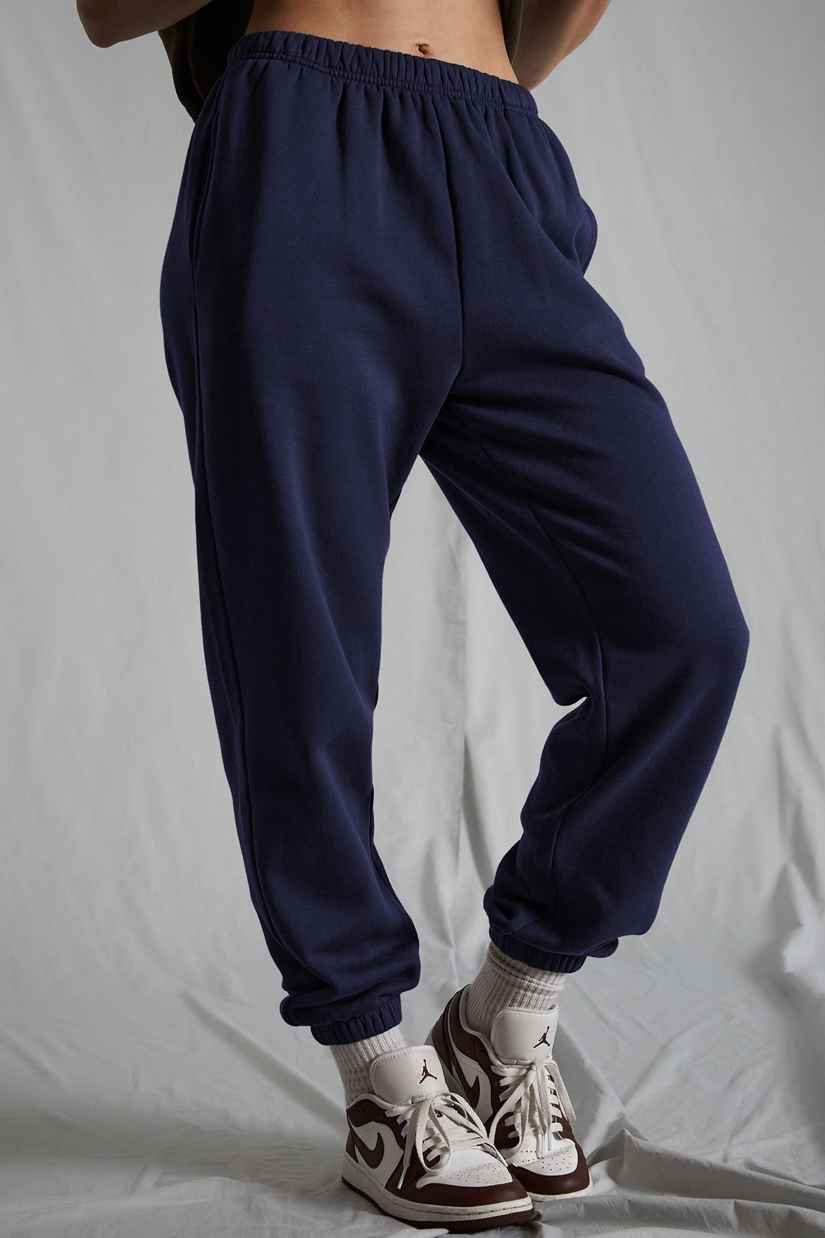 Kadın Lacivert Beli Lastikli Oversize Eşofman Altı MG1235