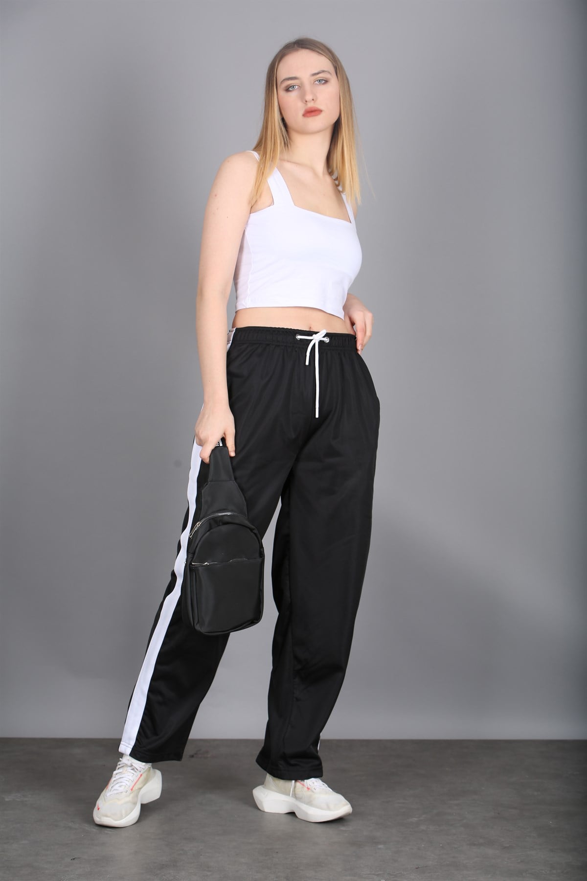 Mad Girls Siyah Bol Kesim Eşofman MG1294
