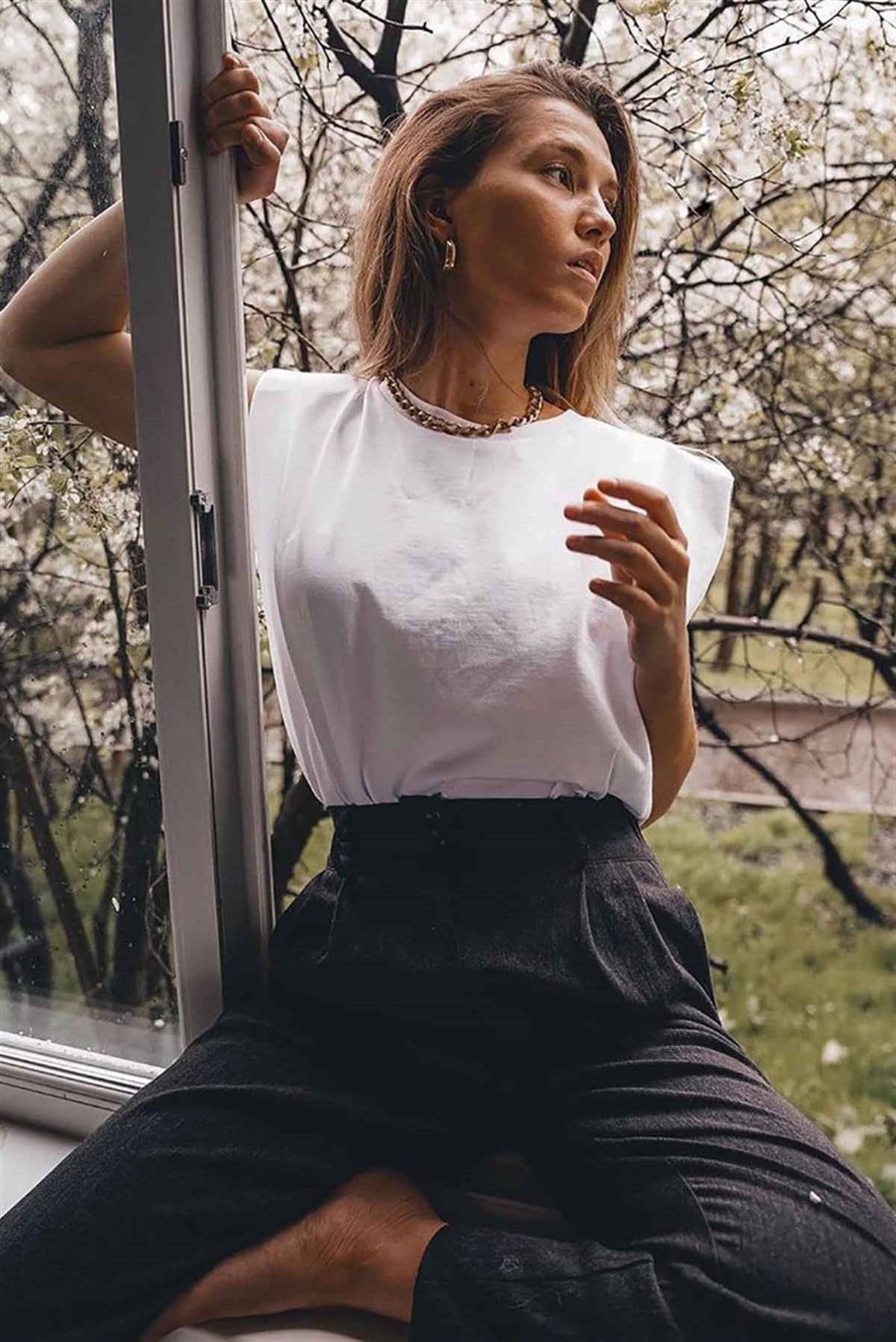 Mad Girls Vatkalı Beyaz Kadın Tshirt MG228