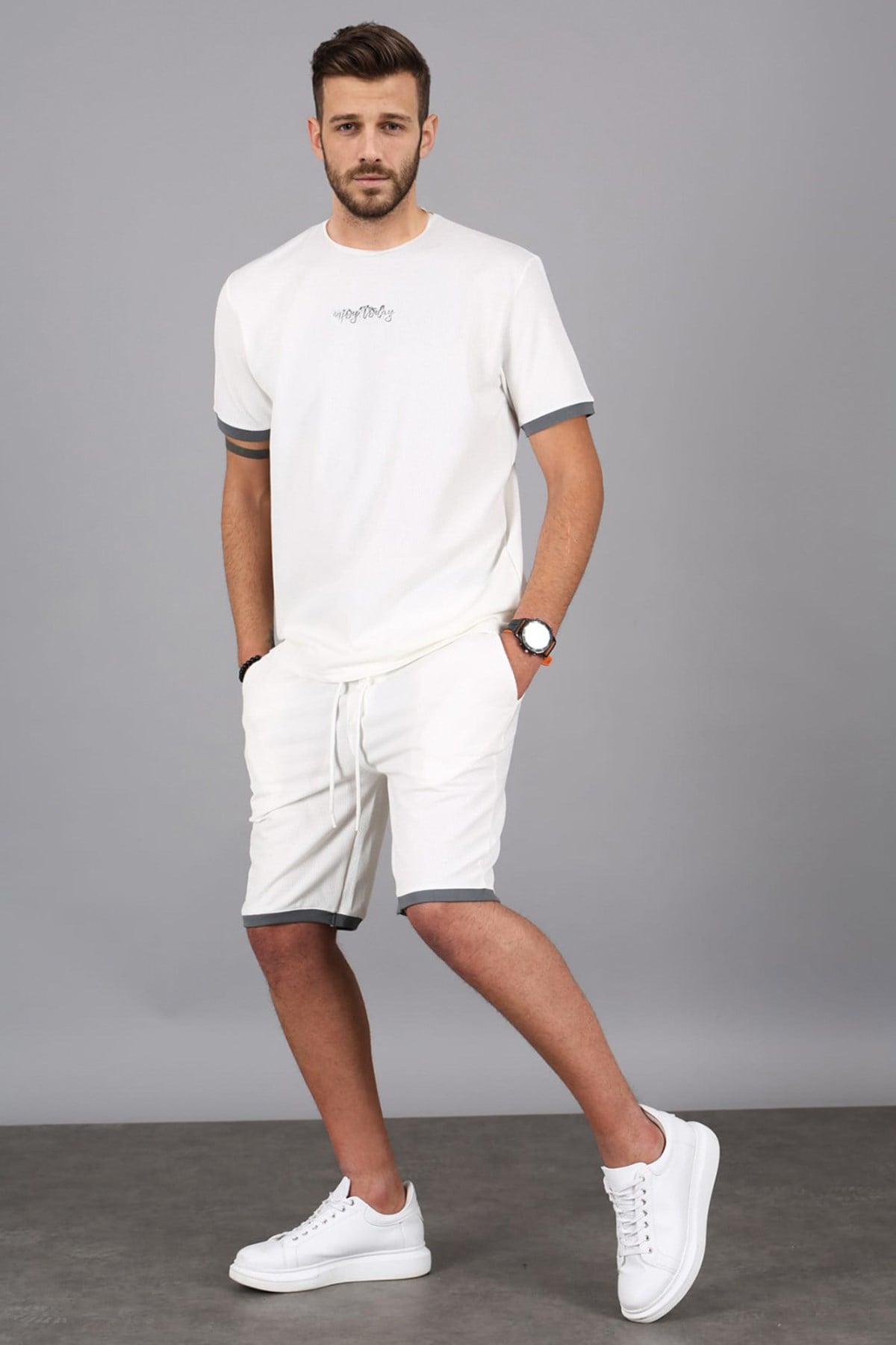 Madmext Beyaz Oversize Erkek Şort Takımı 5373