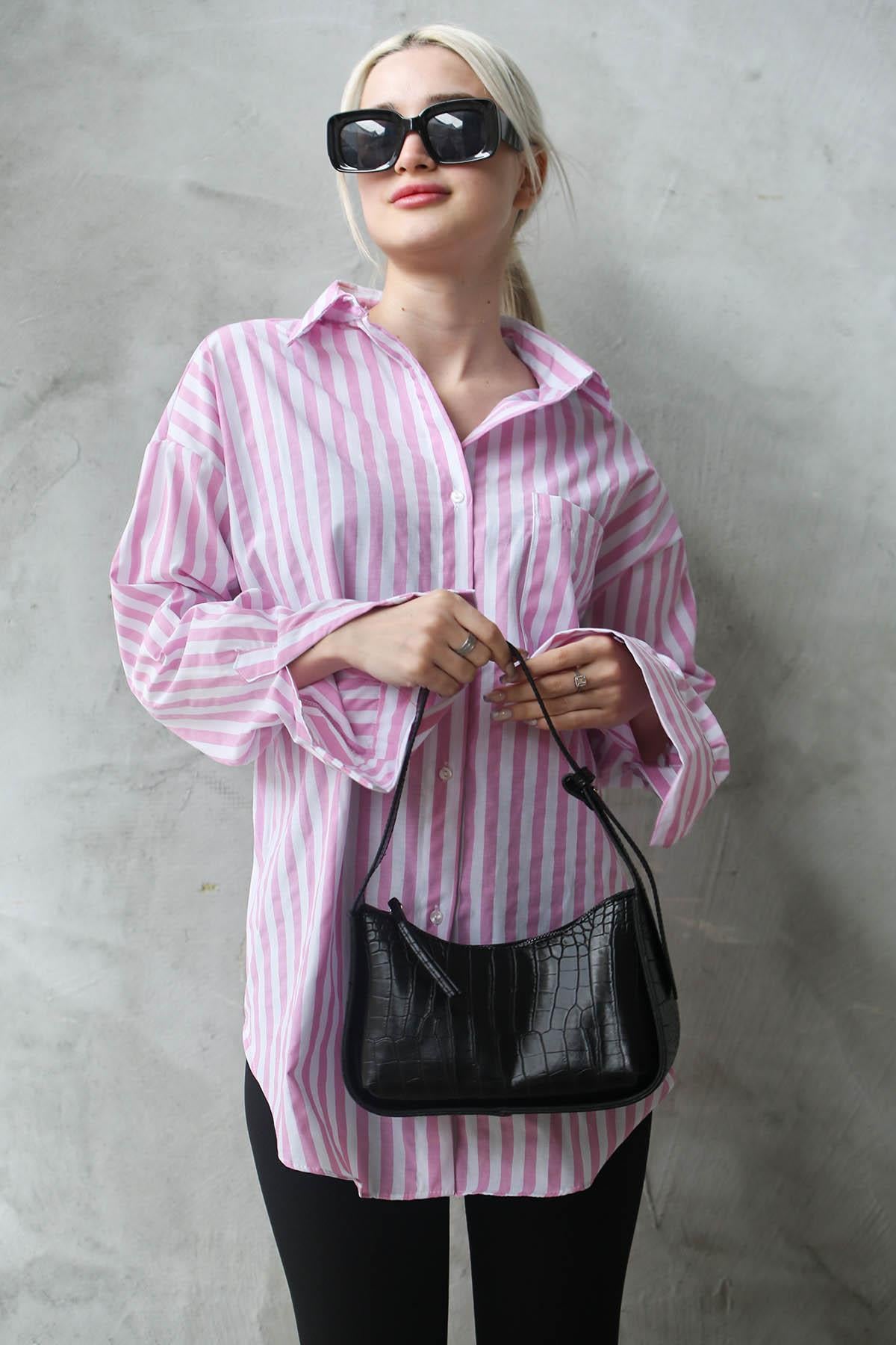 Pembe Çizgili Oversize Kadın Gömlek MG1688