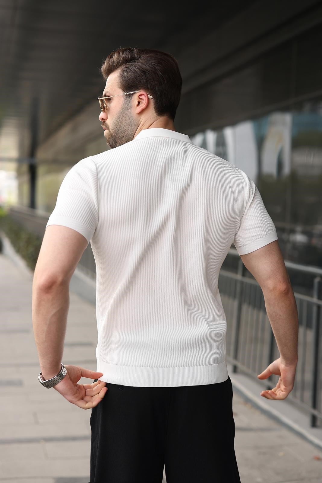 POLO T-SHIRT