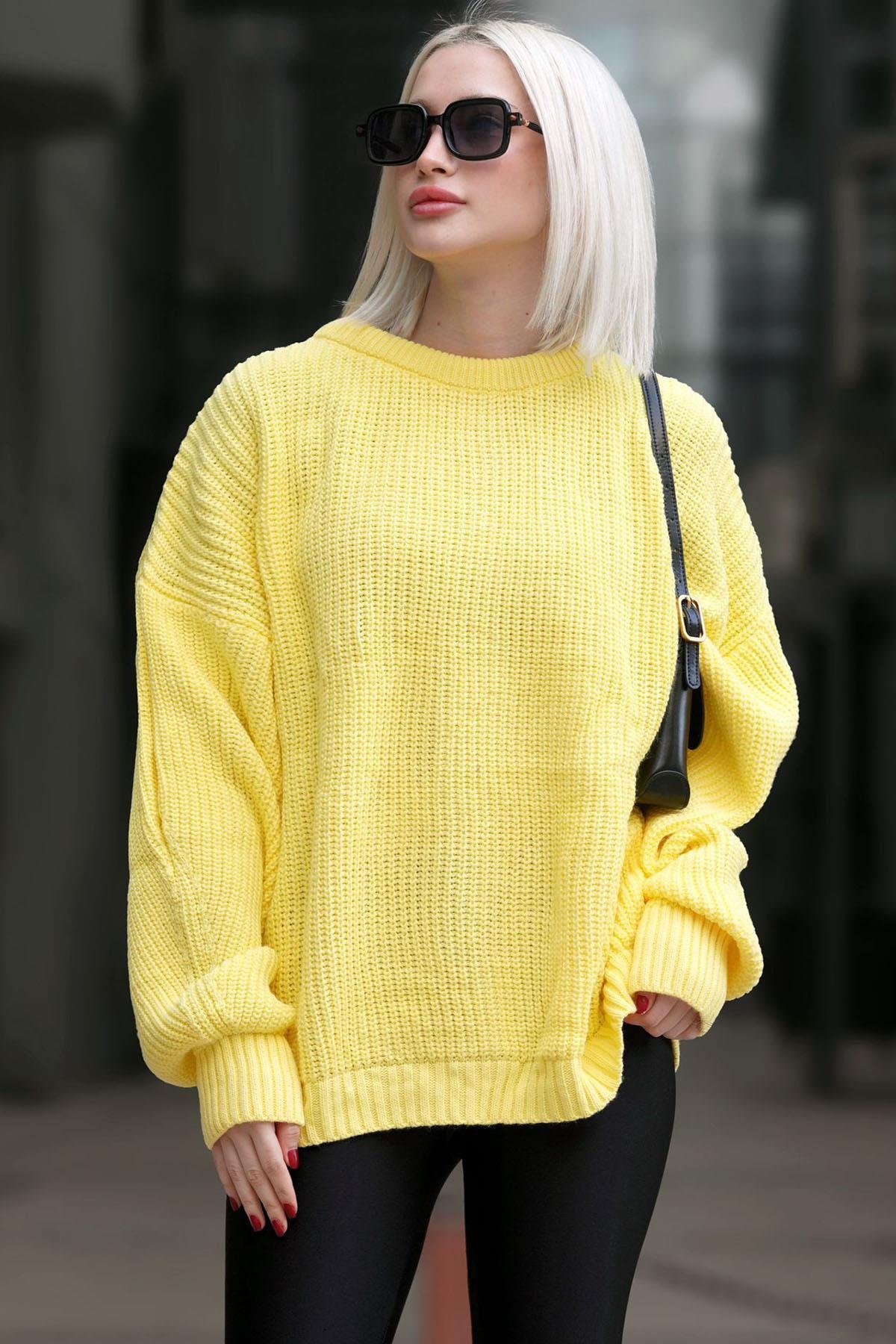 Women Yellow Knitted Basic Sweater MG1304