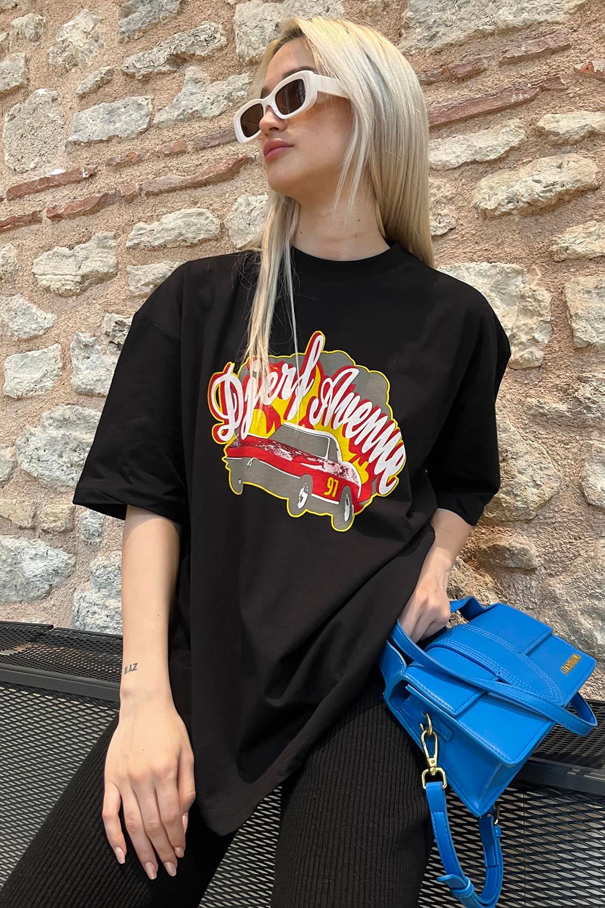 Siyah Baskılı Oversize Kadın Tişört MG1836