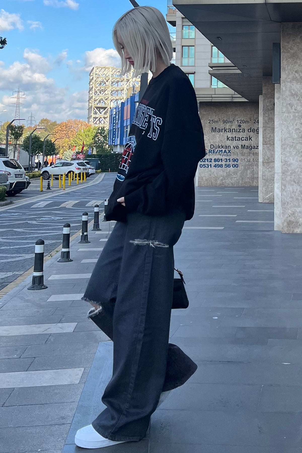 Siyah Bisiklet Yaka Baskılı Oversize Kadın Sweatshirt MG1588