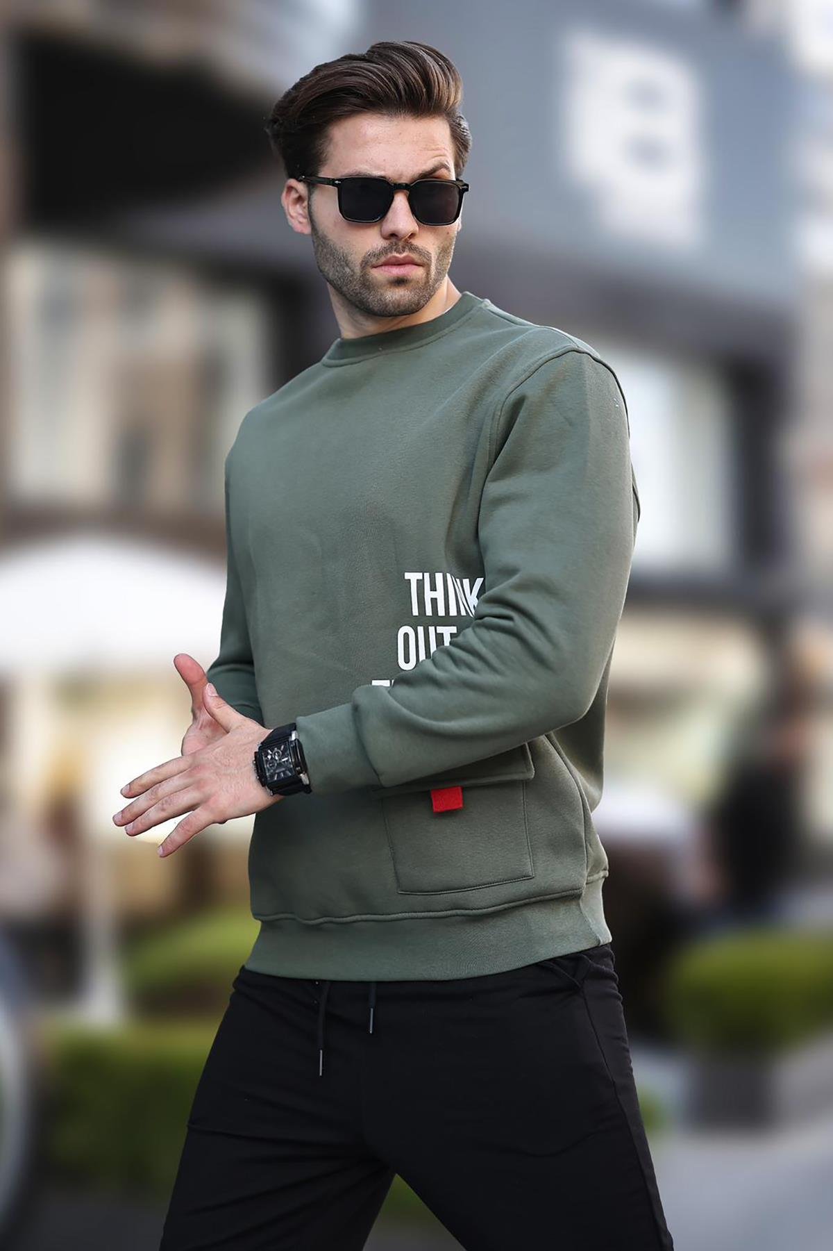 Sweatshirt