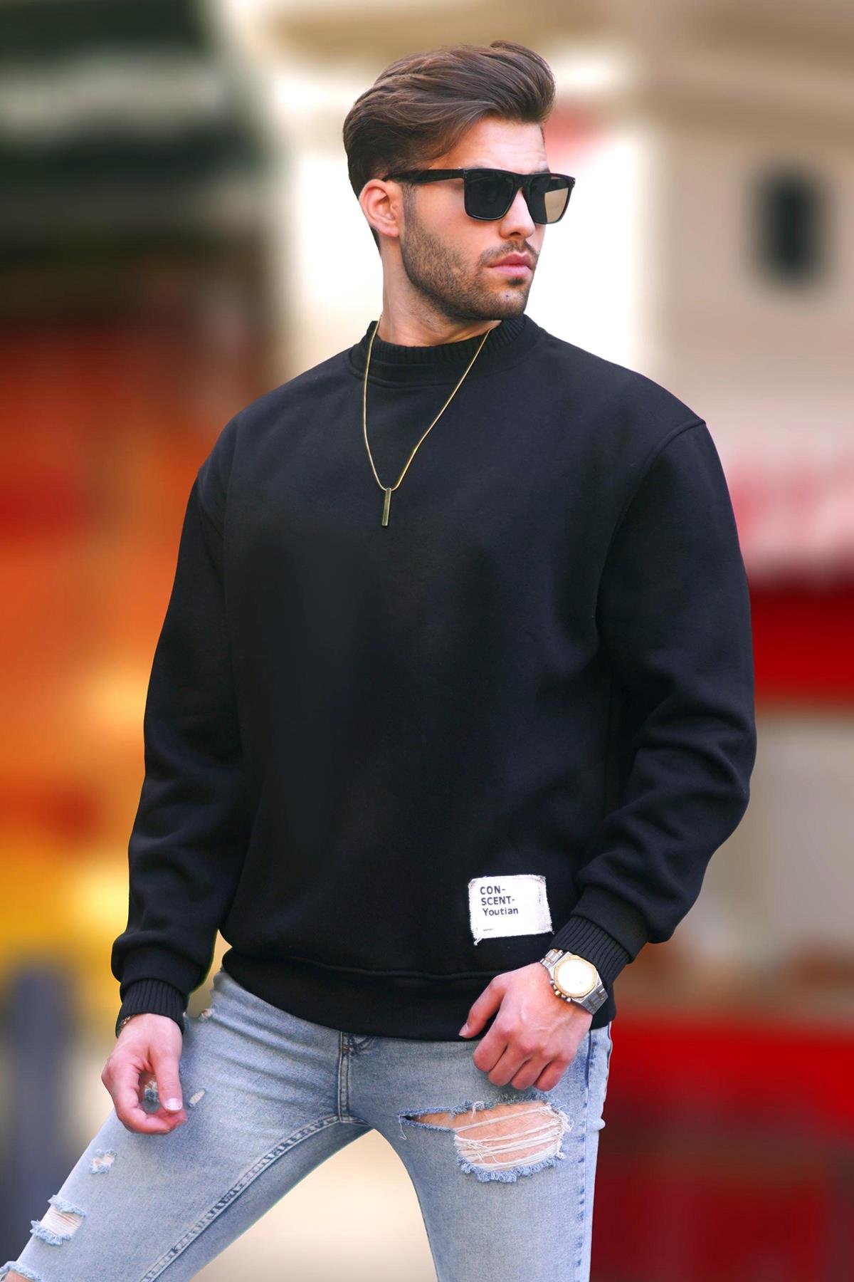 Sweatshirt