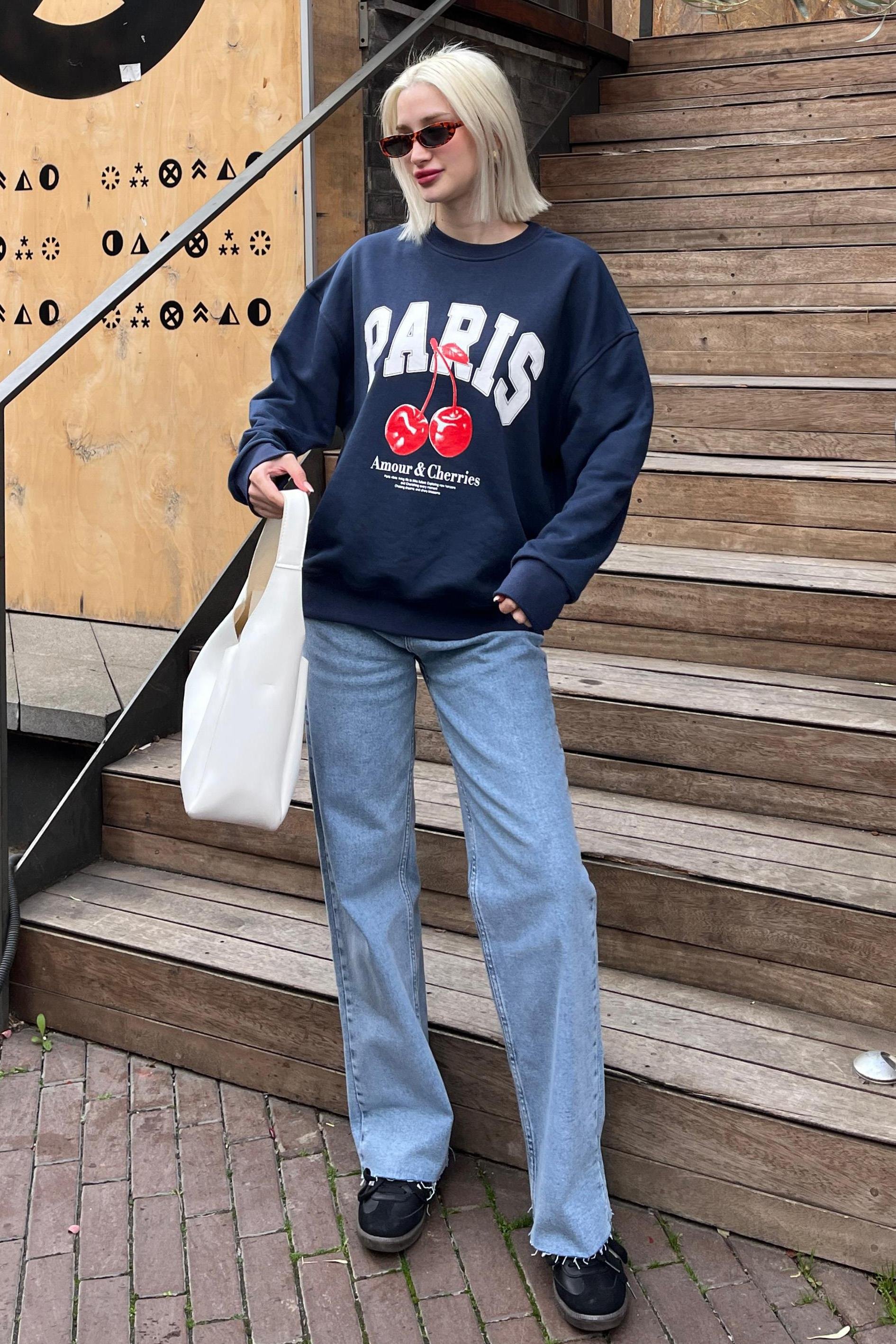 Sweatshirt