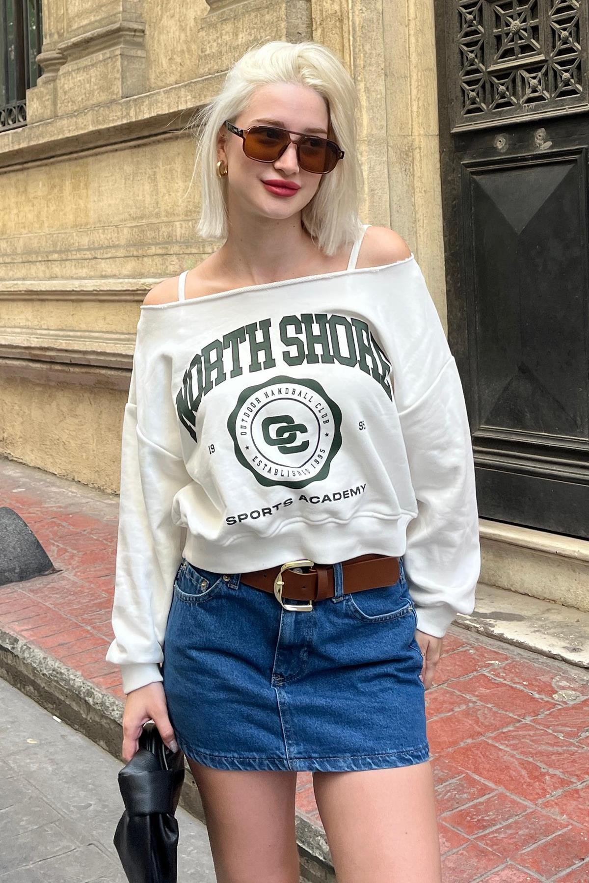 Sweatshirt