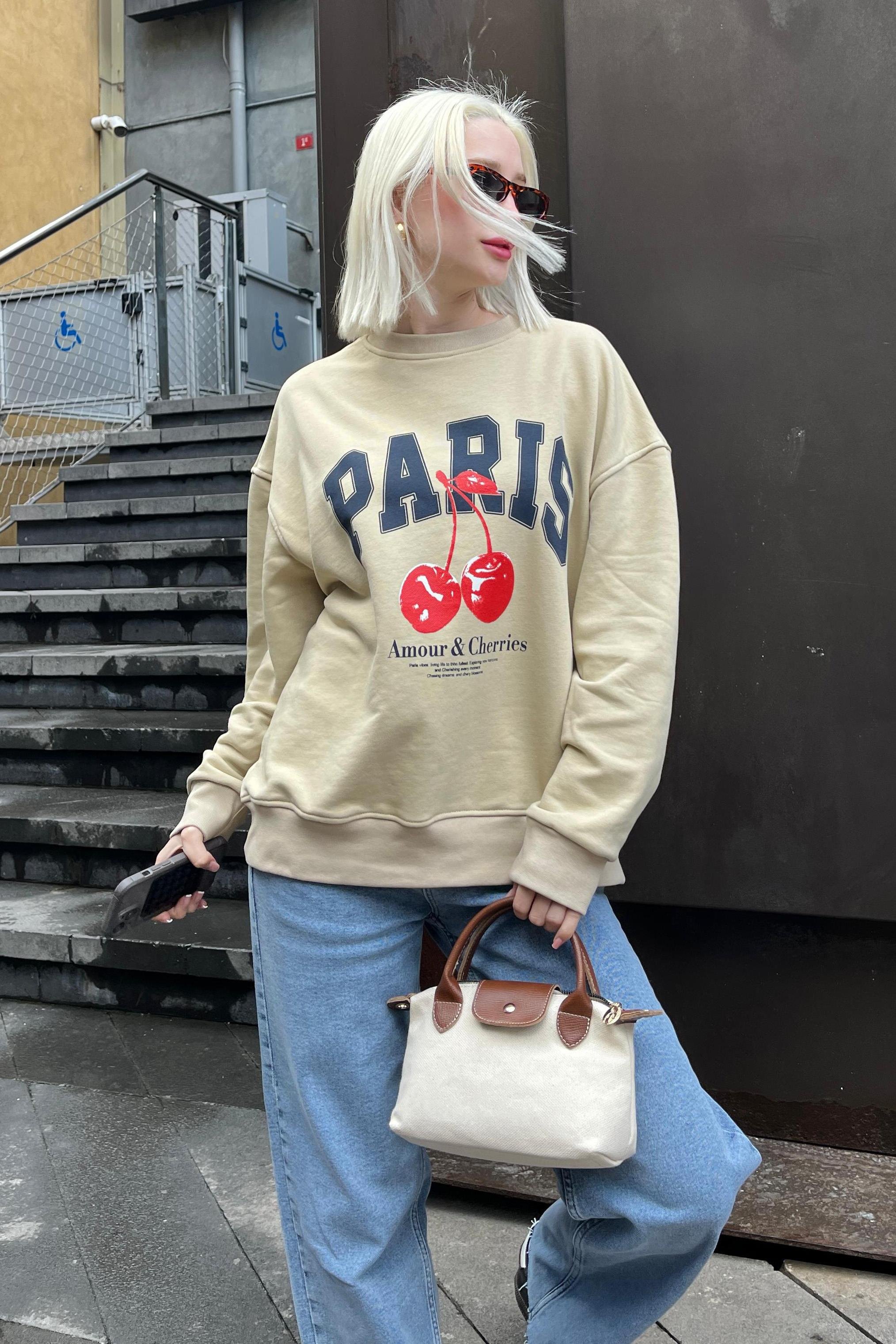Sweatshirt