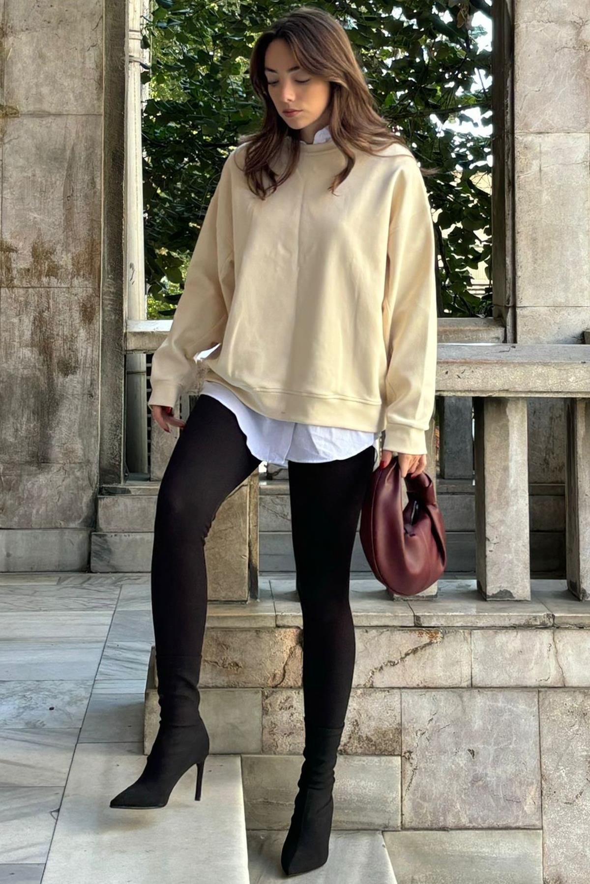 Sweatshirt