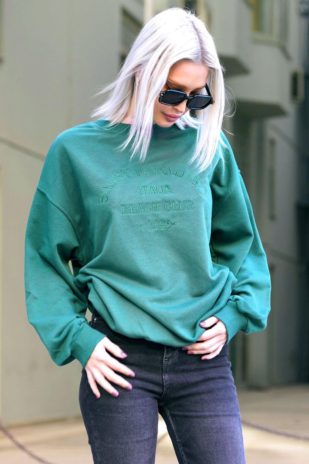 Sweatshirt