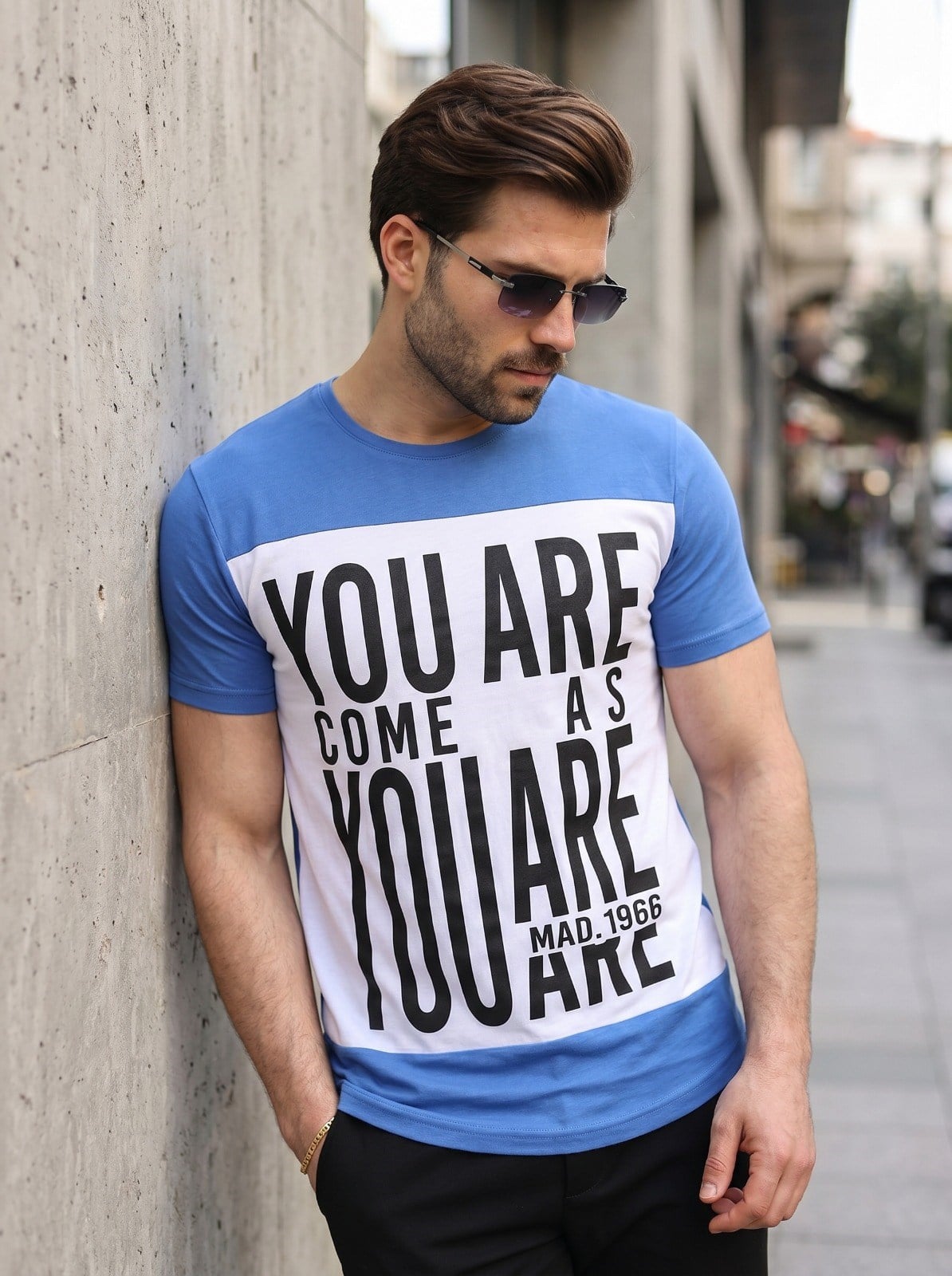 T-SHIRT