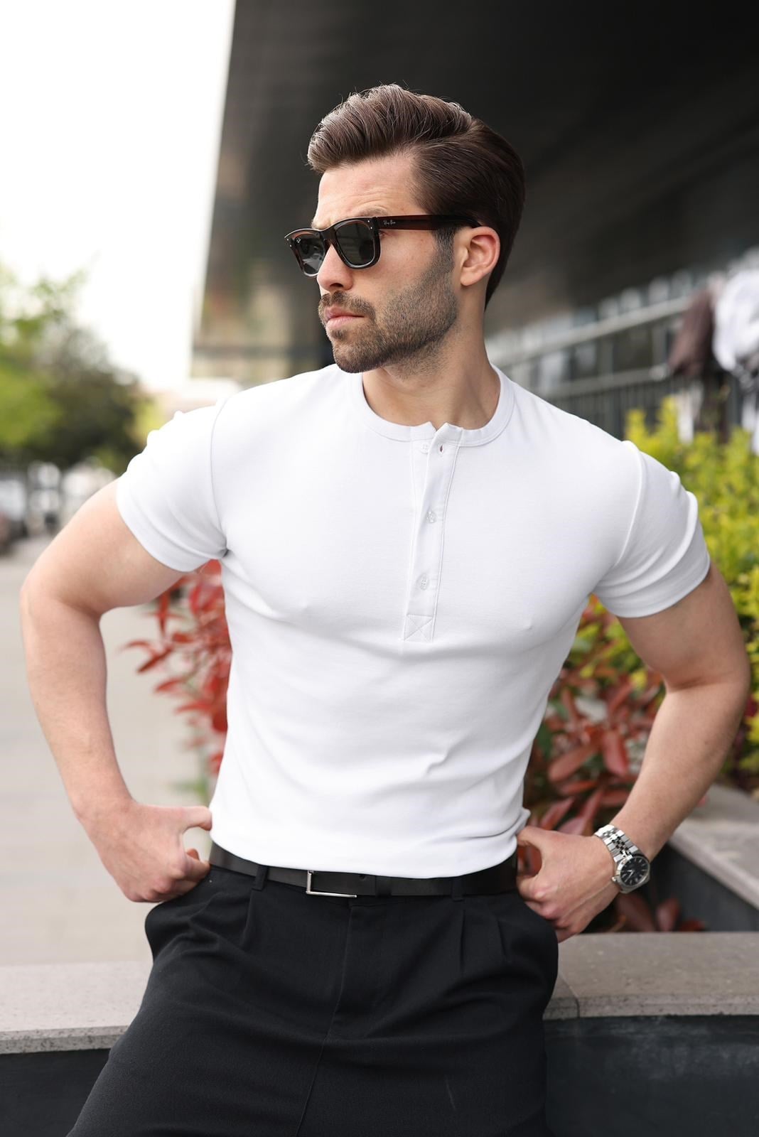 T-SHIRT