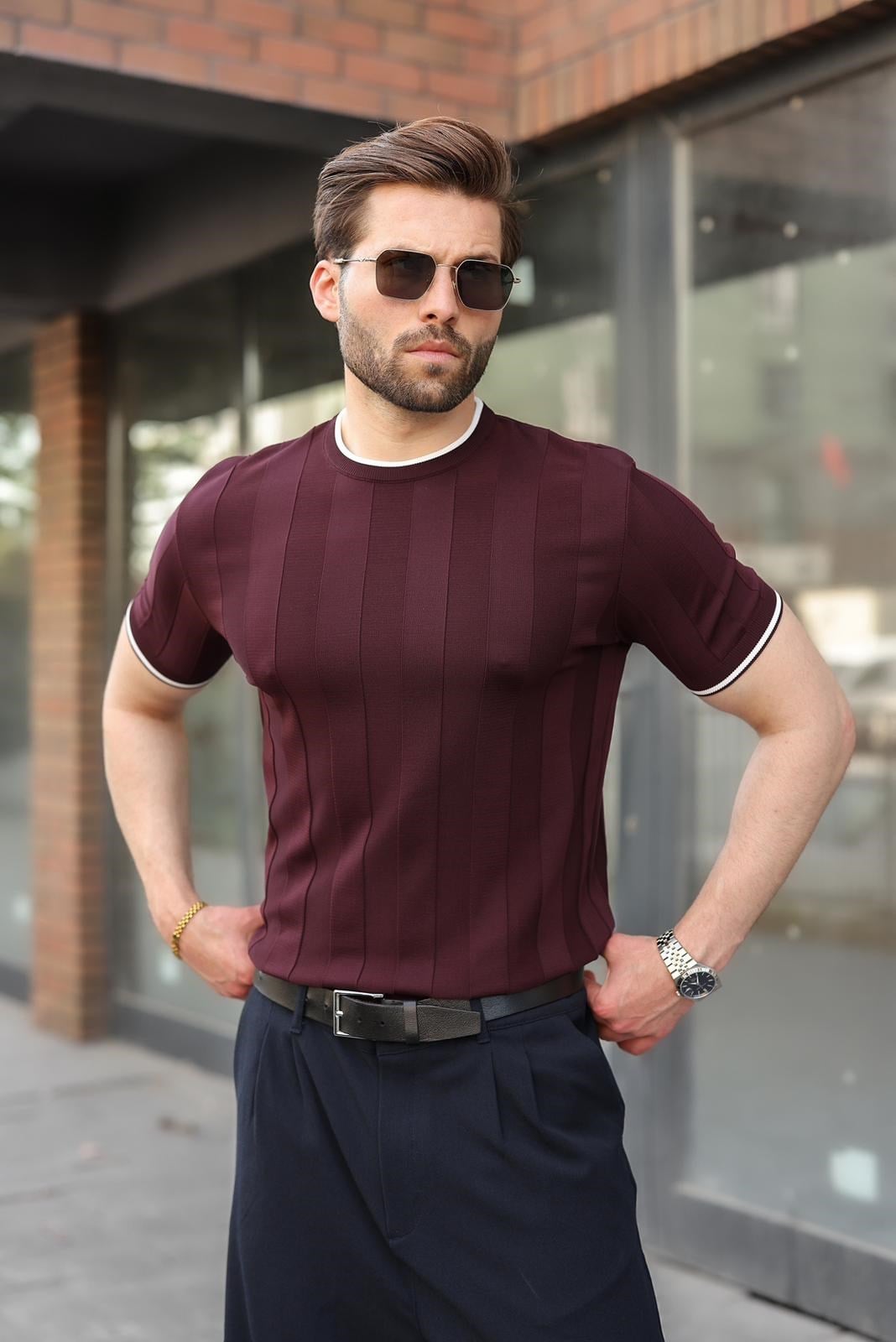 T-SHIRT