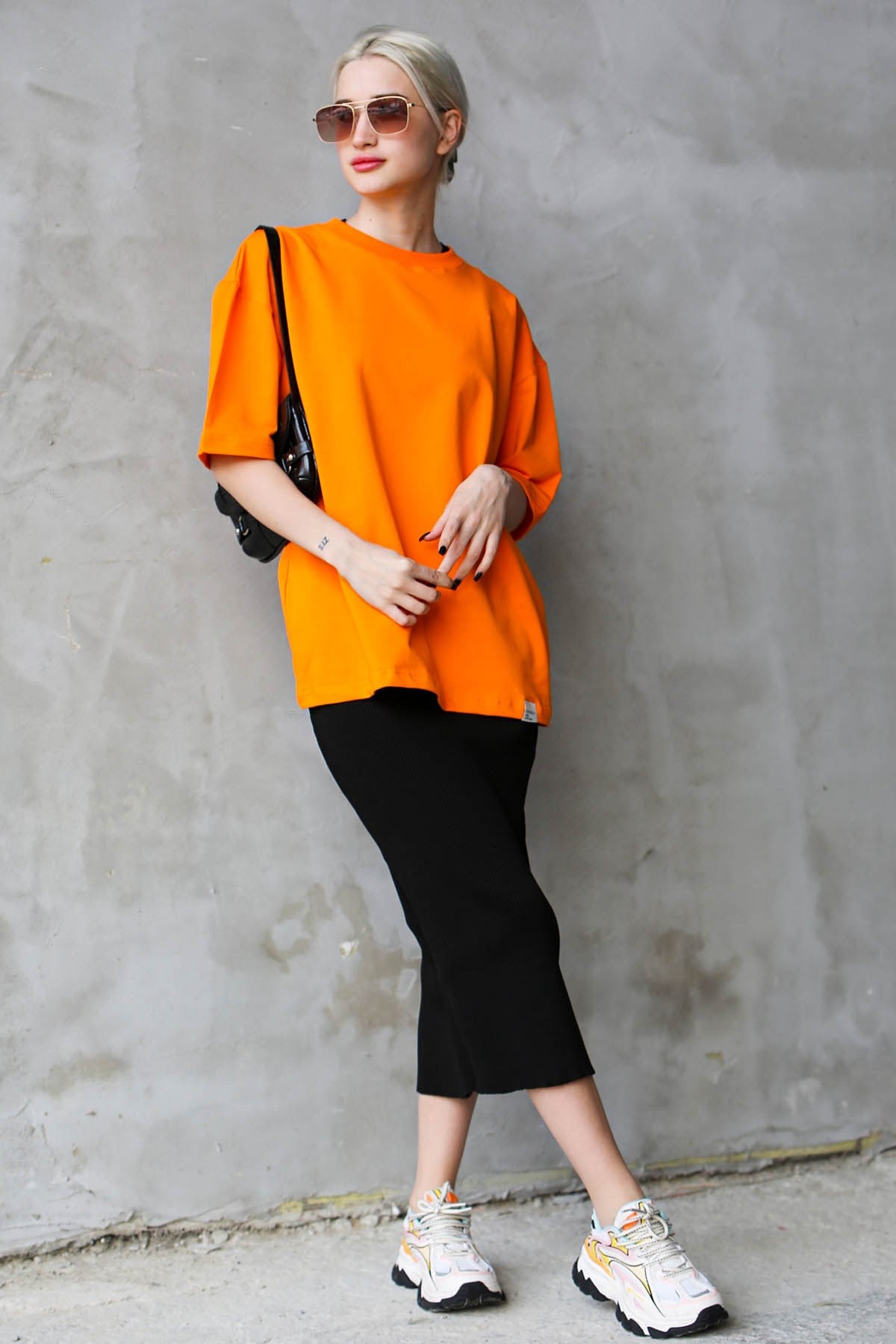 Turuncu Bisiklet Yaka Basic Oversize T-shirt MG1687
