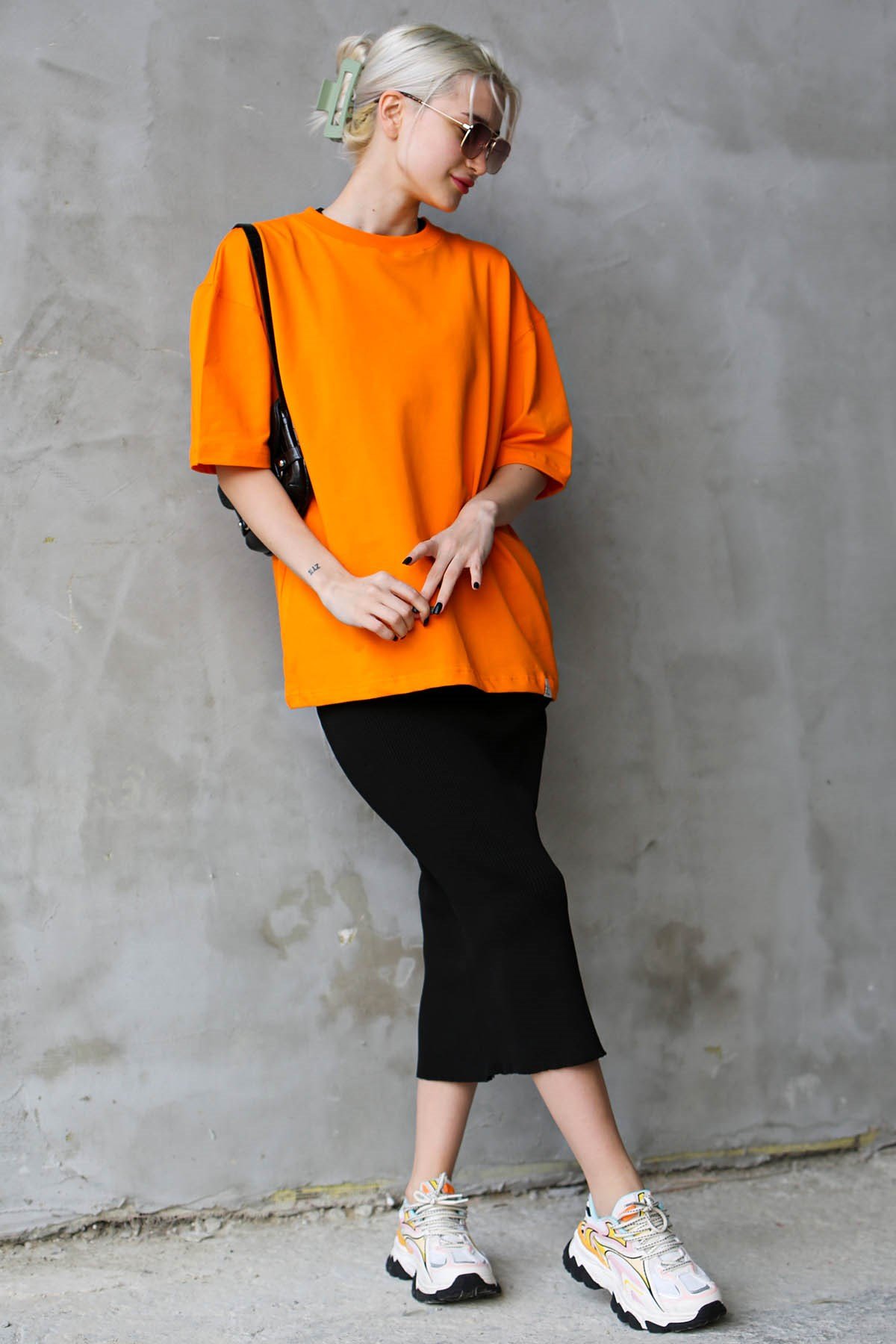 Turuncu Bisiklet Yaka Basic Oversize T-shirt MG1687