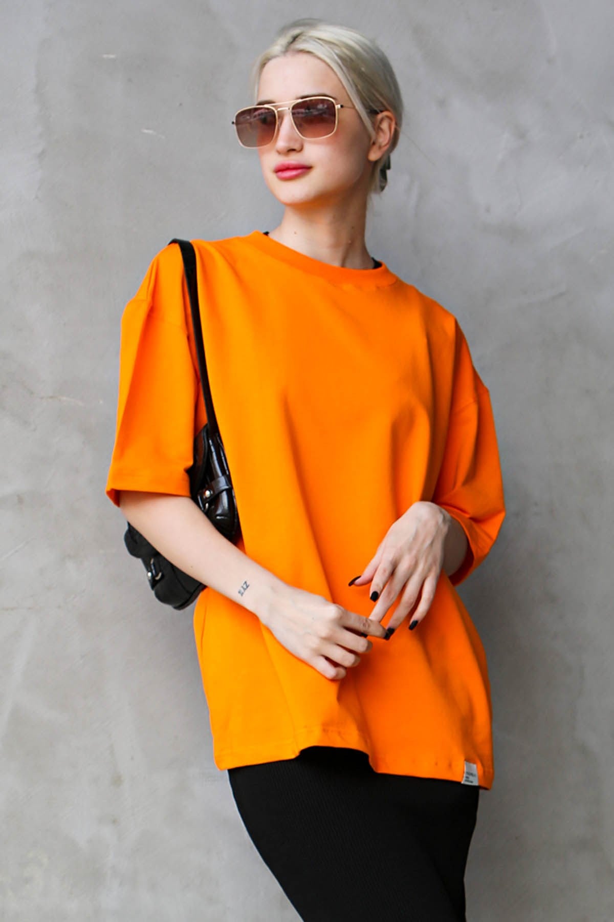 Turuncu Bisiklet Yaka Basic Oversize T-shirt MG1687