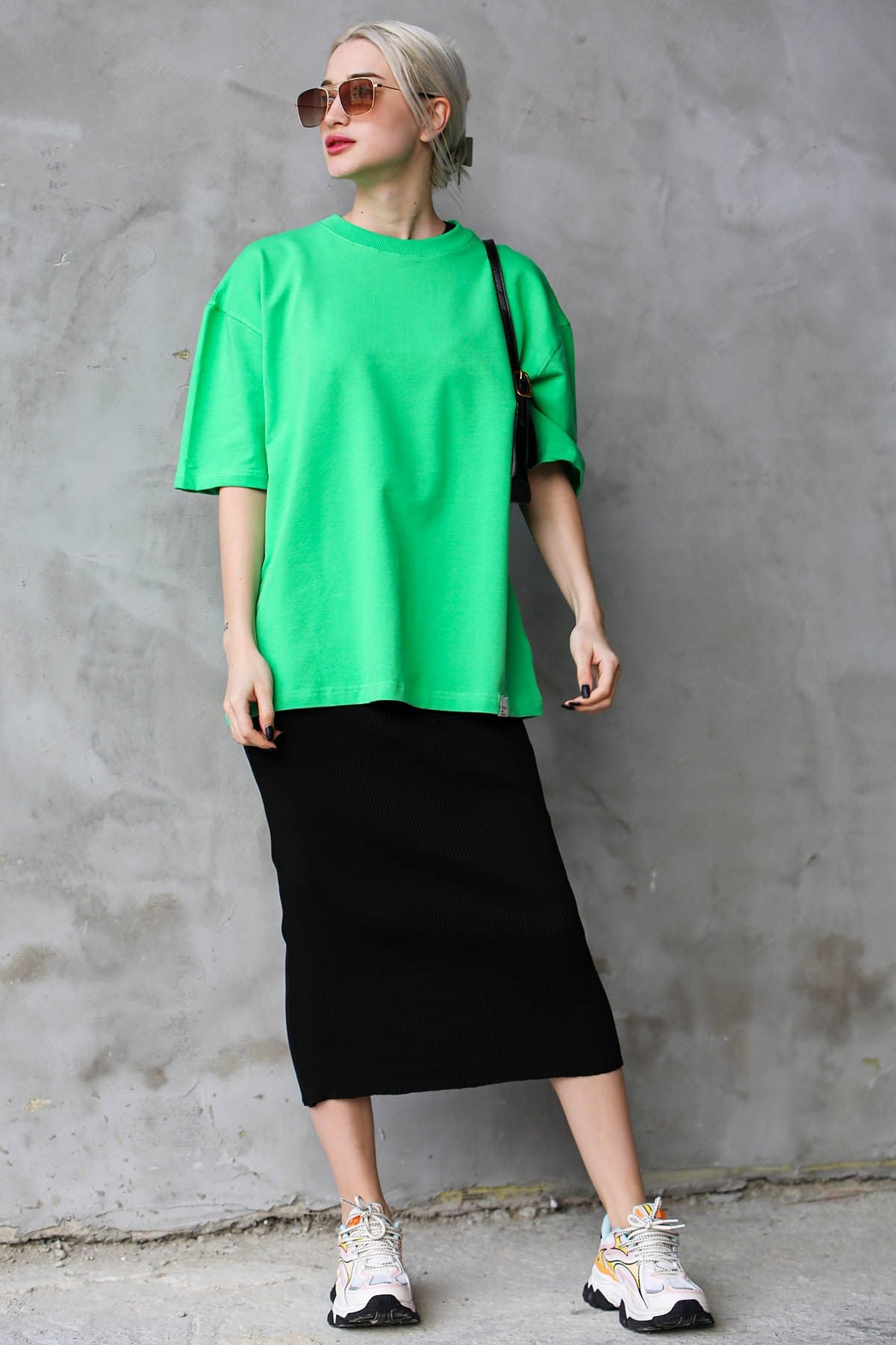 Yeşil Bisiklet Yaka Basic Oversize T-shirt MG1687