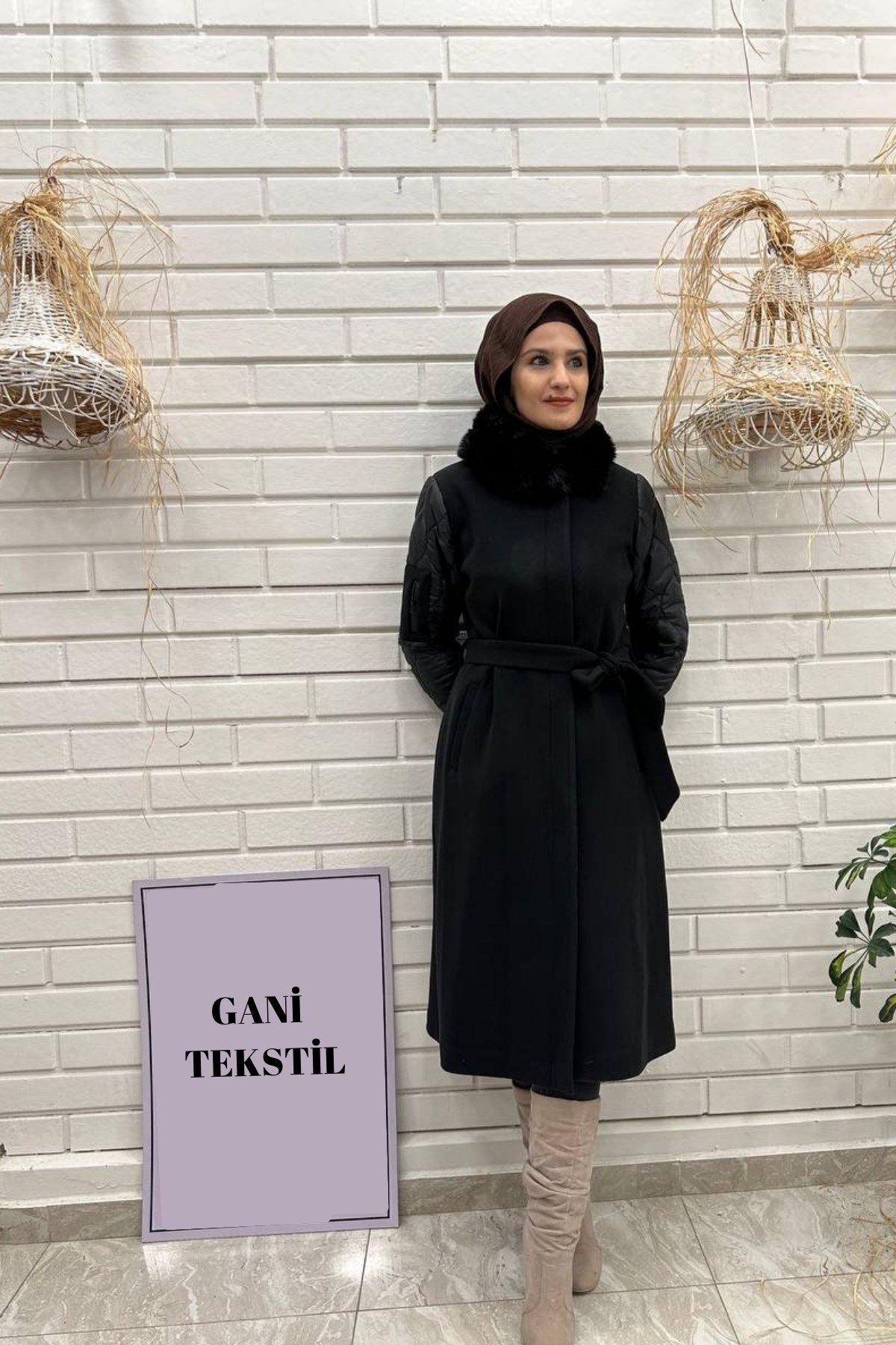 Kürk Yaka Düğmeli Kaşe Kaban