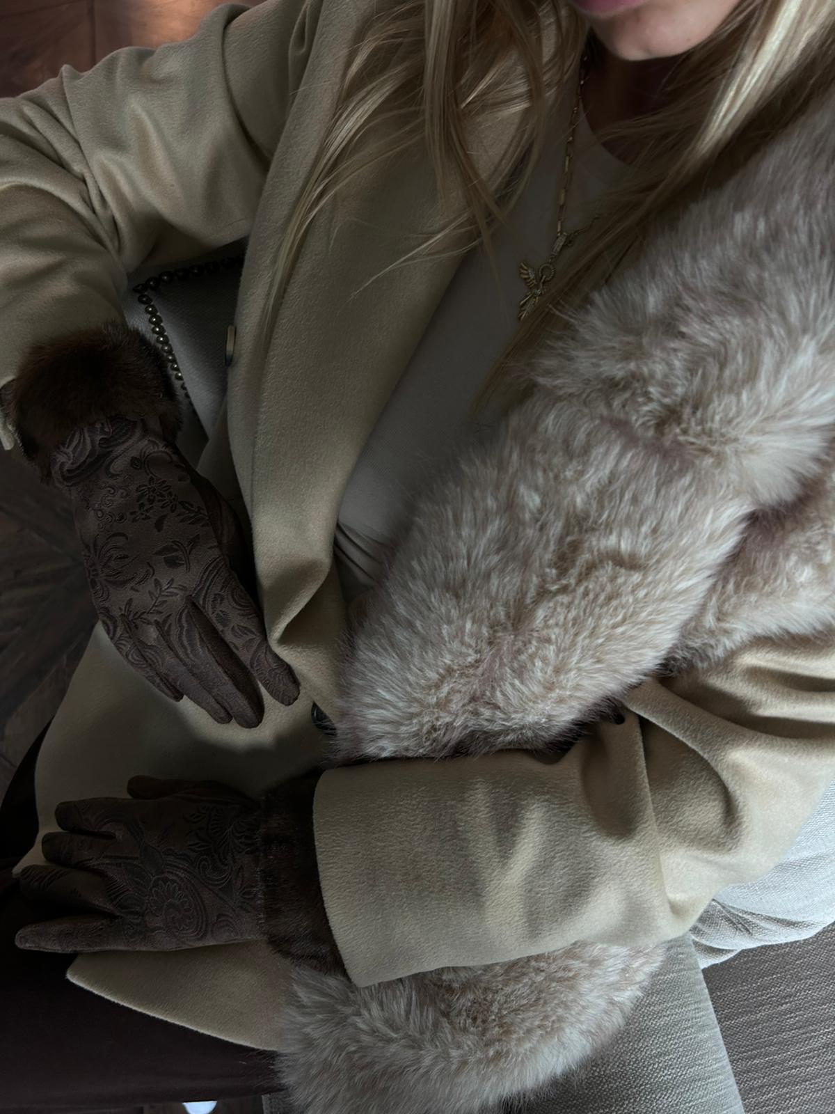 JF Bileği Kürklü Desenli Süet Eldiven - Vizon