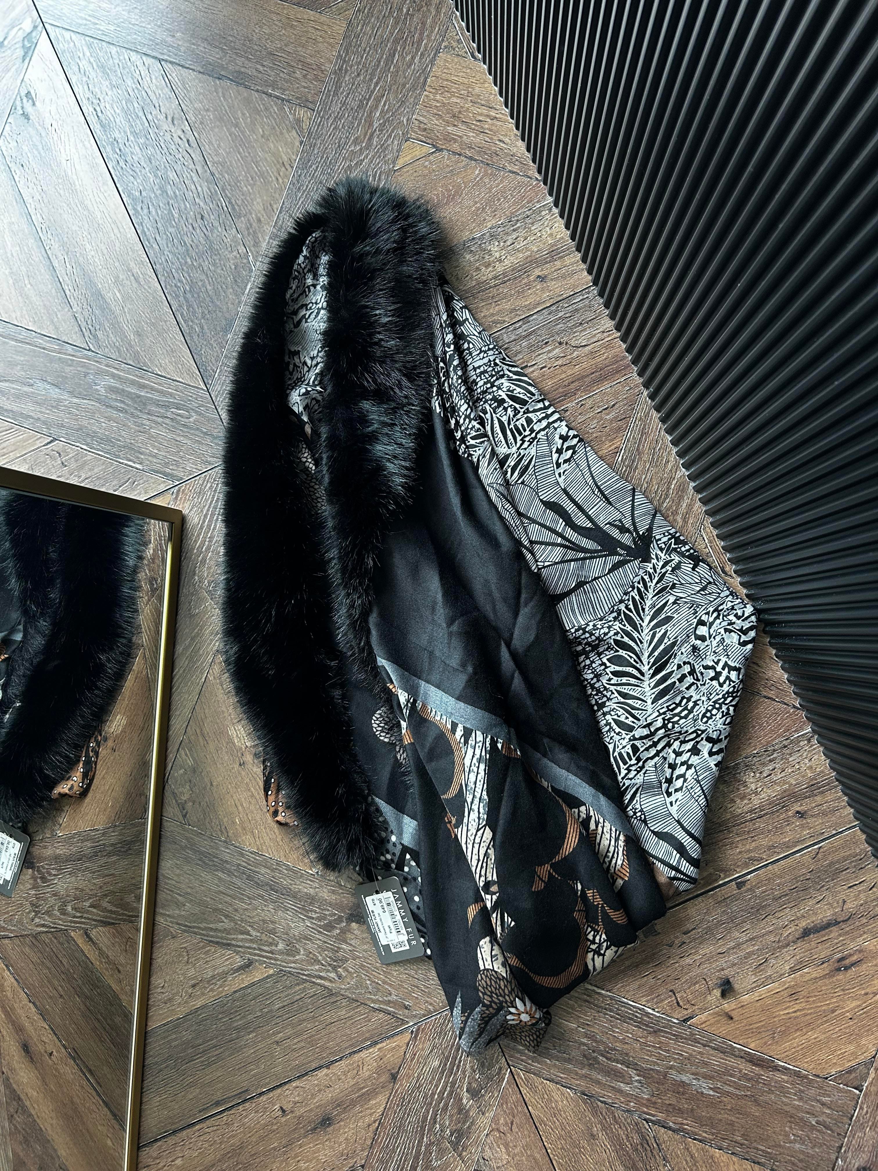 JF Desenli Kürklü Şal - Gri