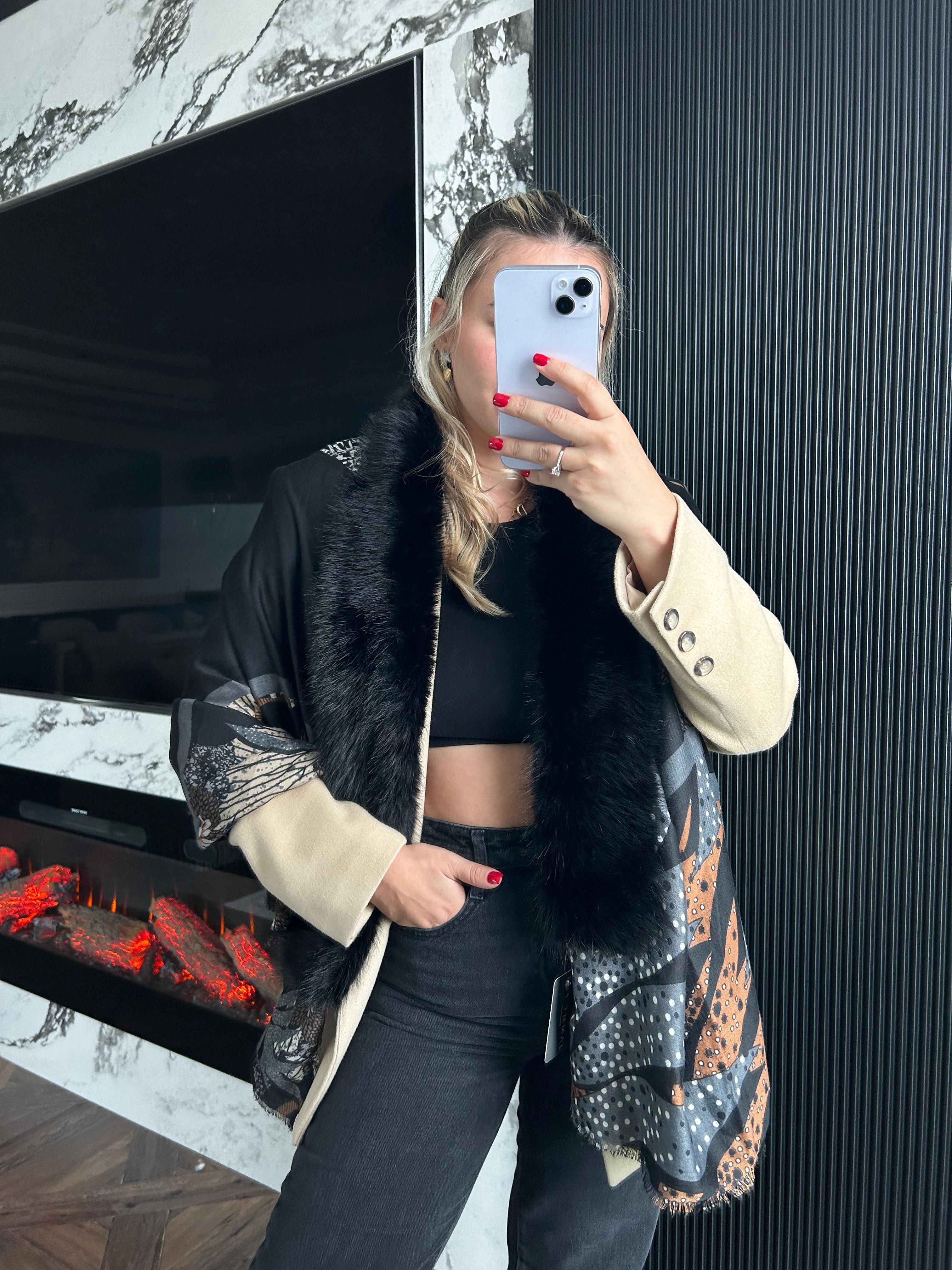 JF Desenli Kürklü Şal - Gri