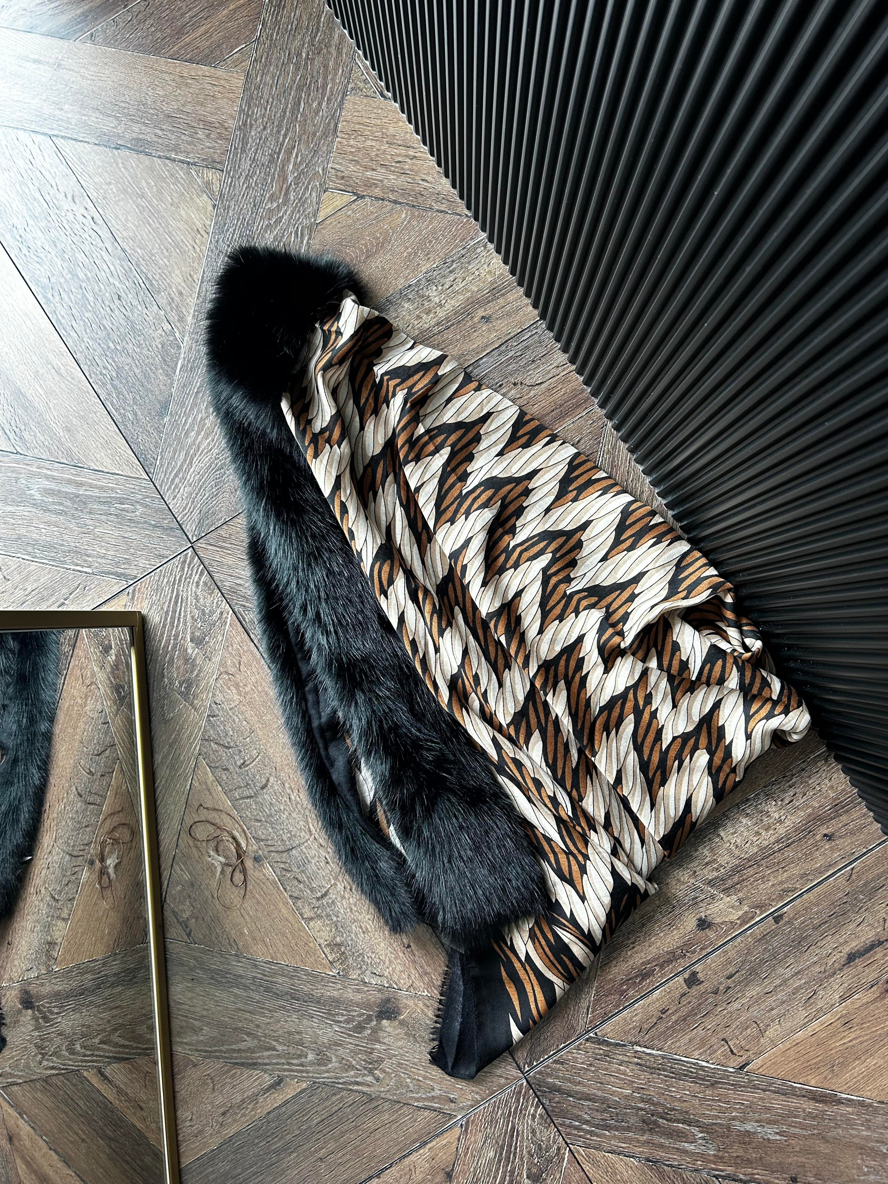 JF Desenli Kürklü Şal - Kahverengi