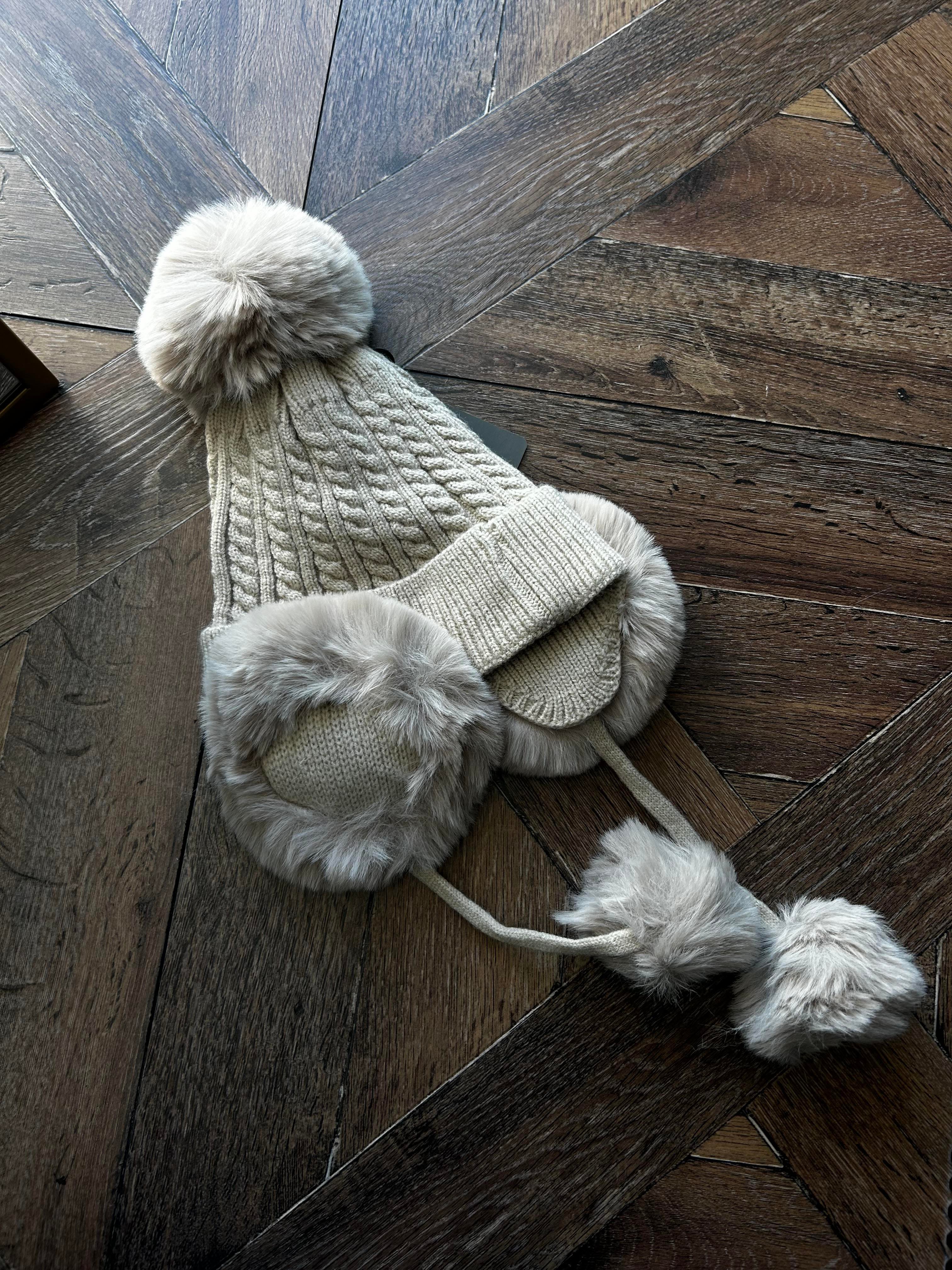 JF Kulaklıklı Ponponlu Triko Bere - Bej