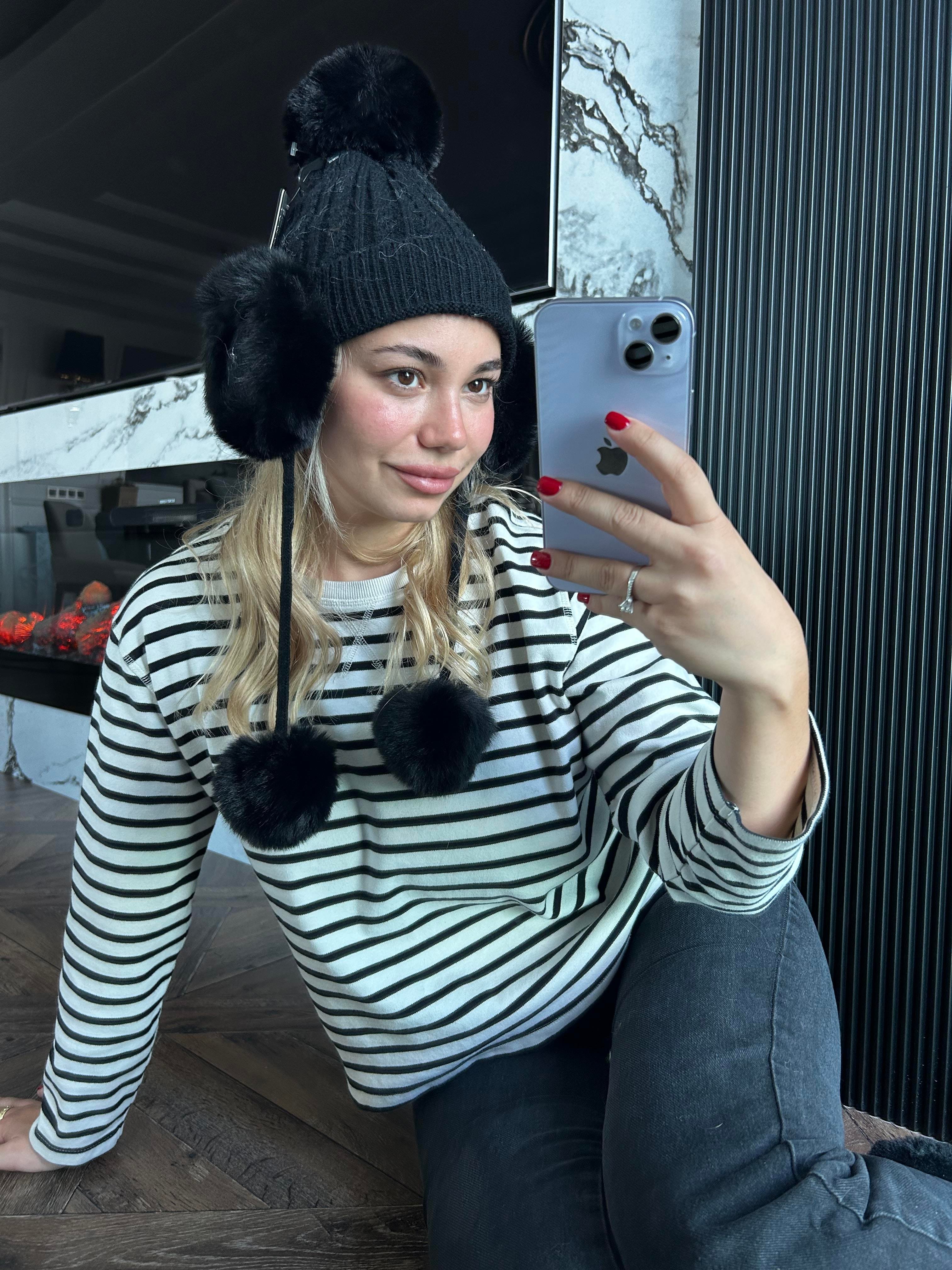 JF Kulaklıklı Ponponlu Triko Bere - Siyah